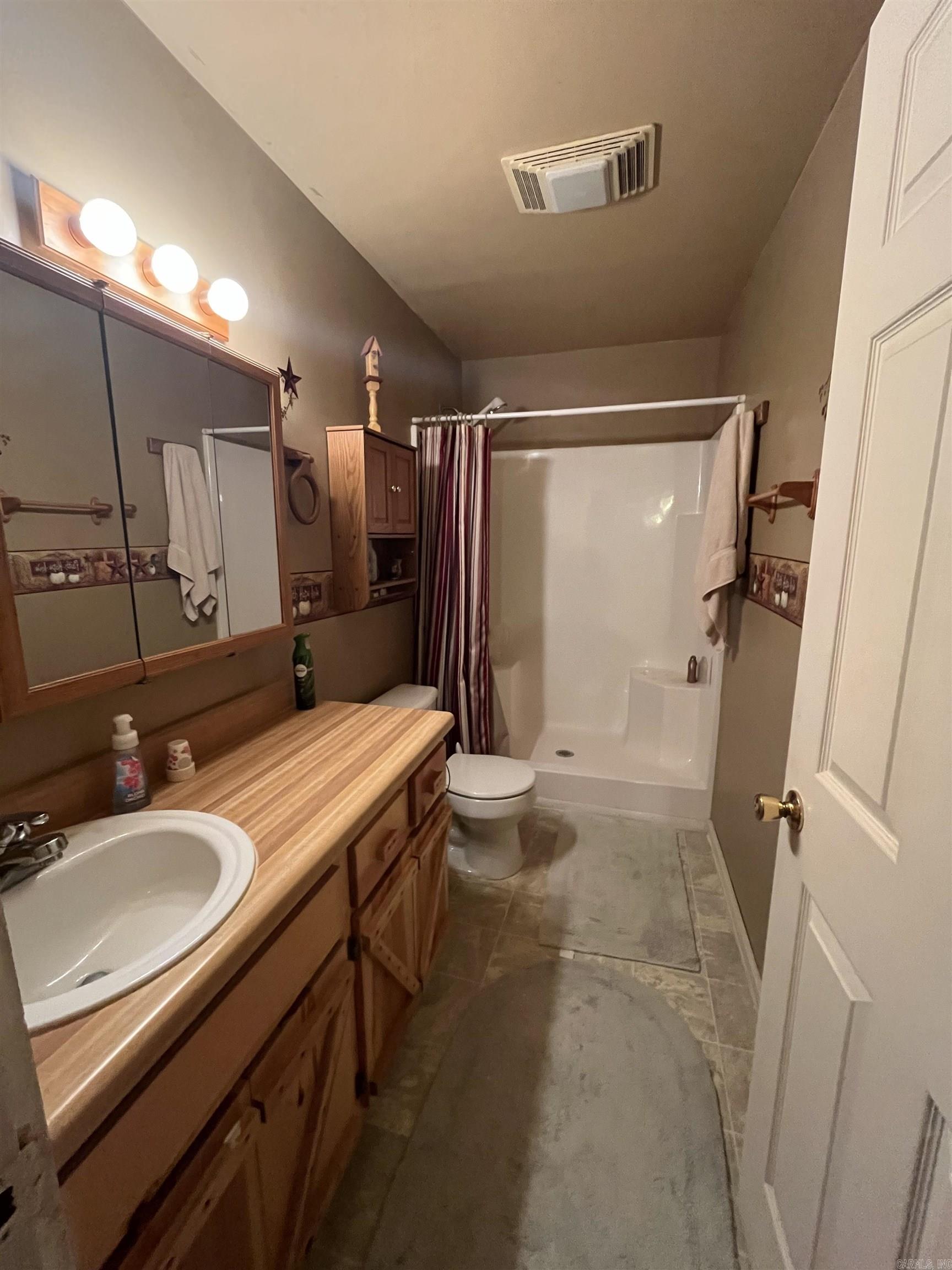 1217 Lovell Ln Mountain View, AR 72560