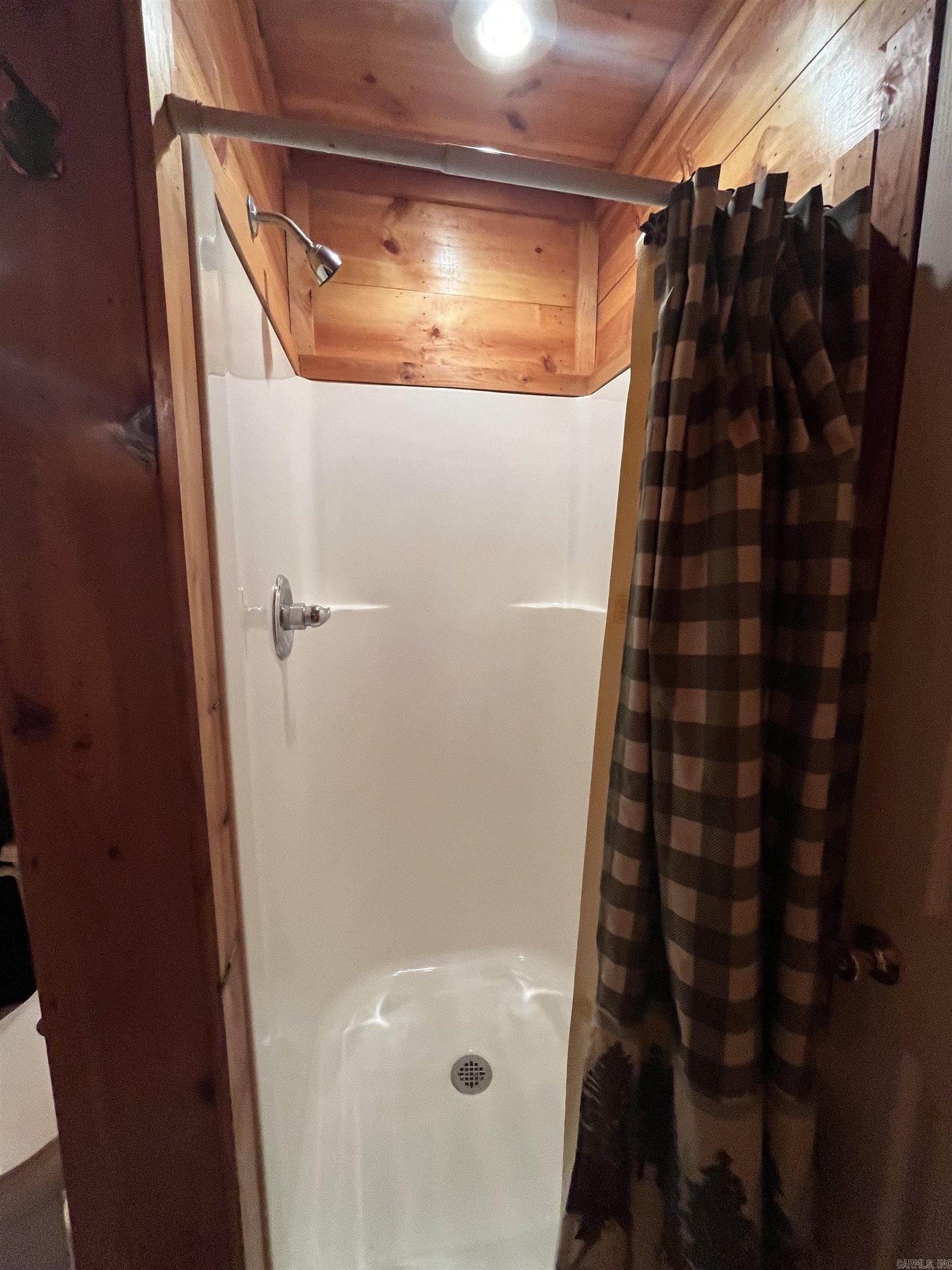 1217 Lovell Ln Mountain View, AR 72560