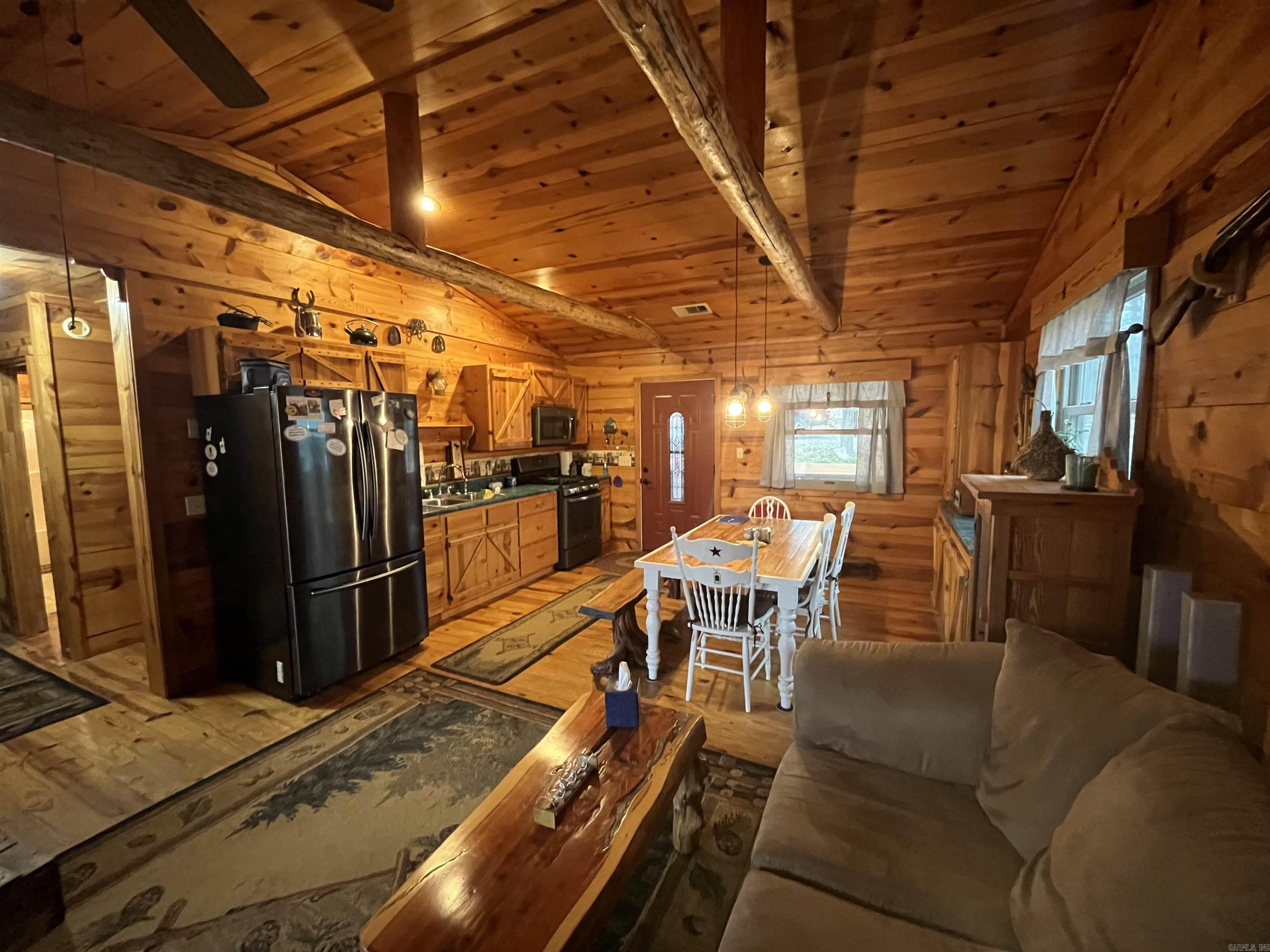 1217 Lovell Ln Mountain View, AR 72560