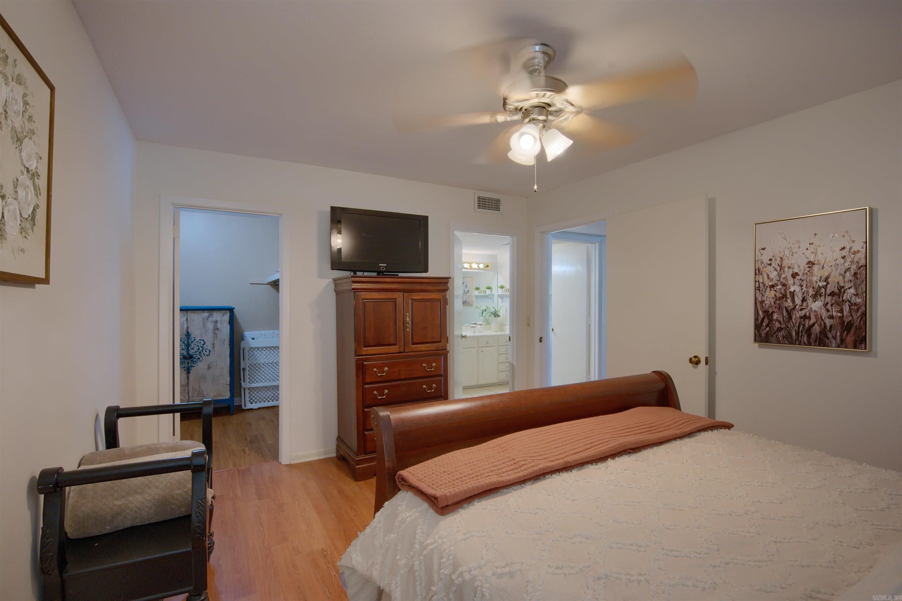 4  Calanas  Hot Springs Village, AR