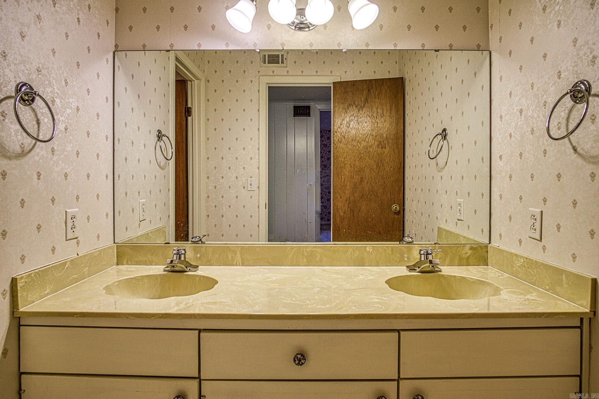 8 Alamito Lane Hot Springs Village, AR 71909