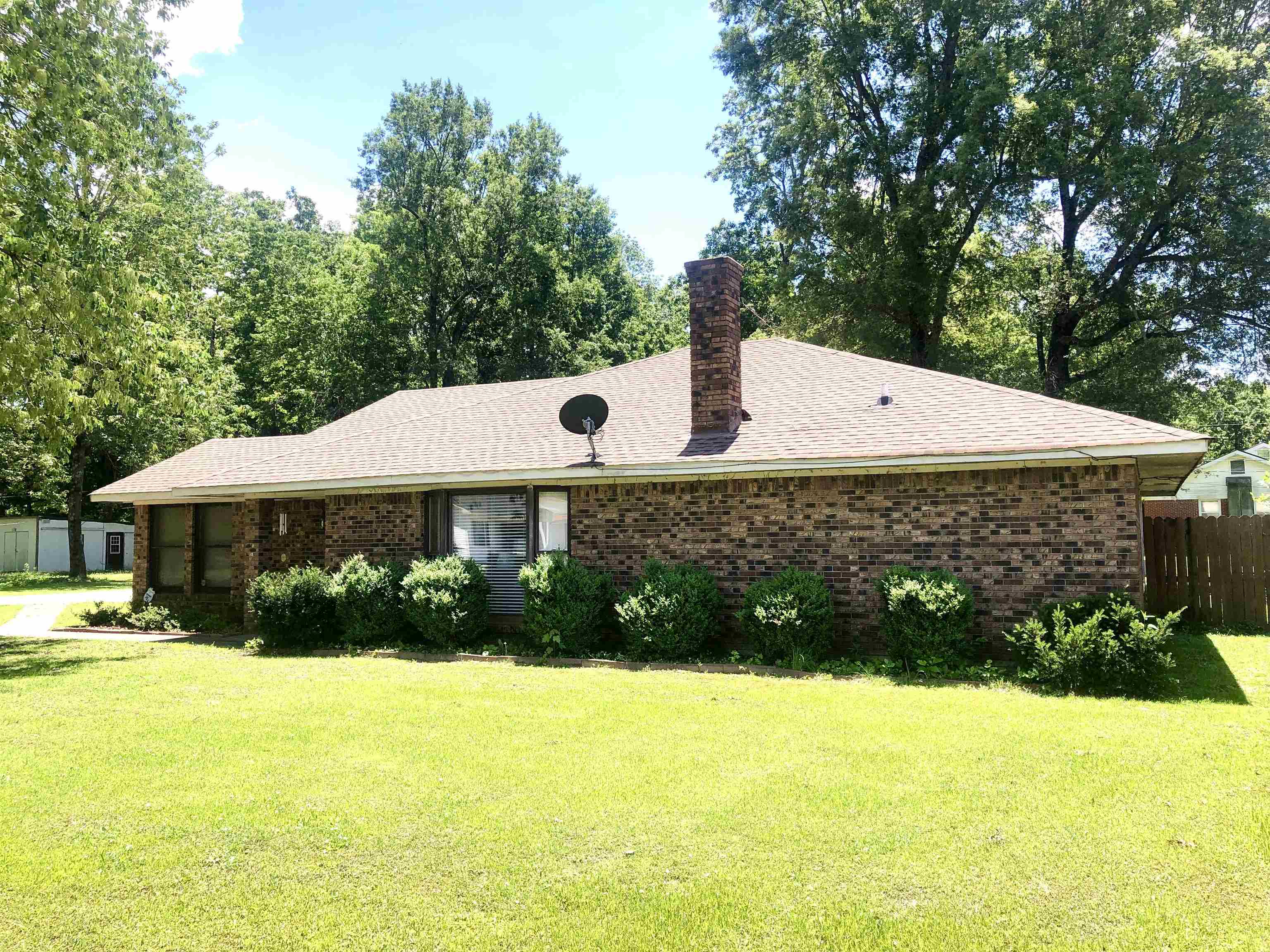 2509  CHERRY ST.  Corning, AR
