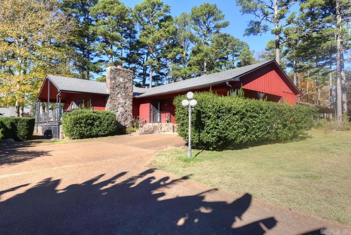 212 Snead Dr