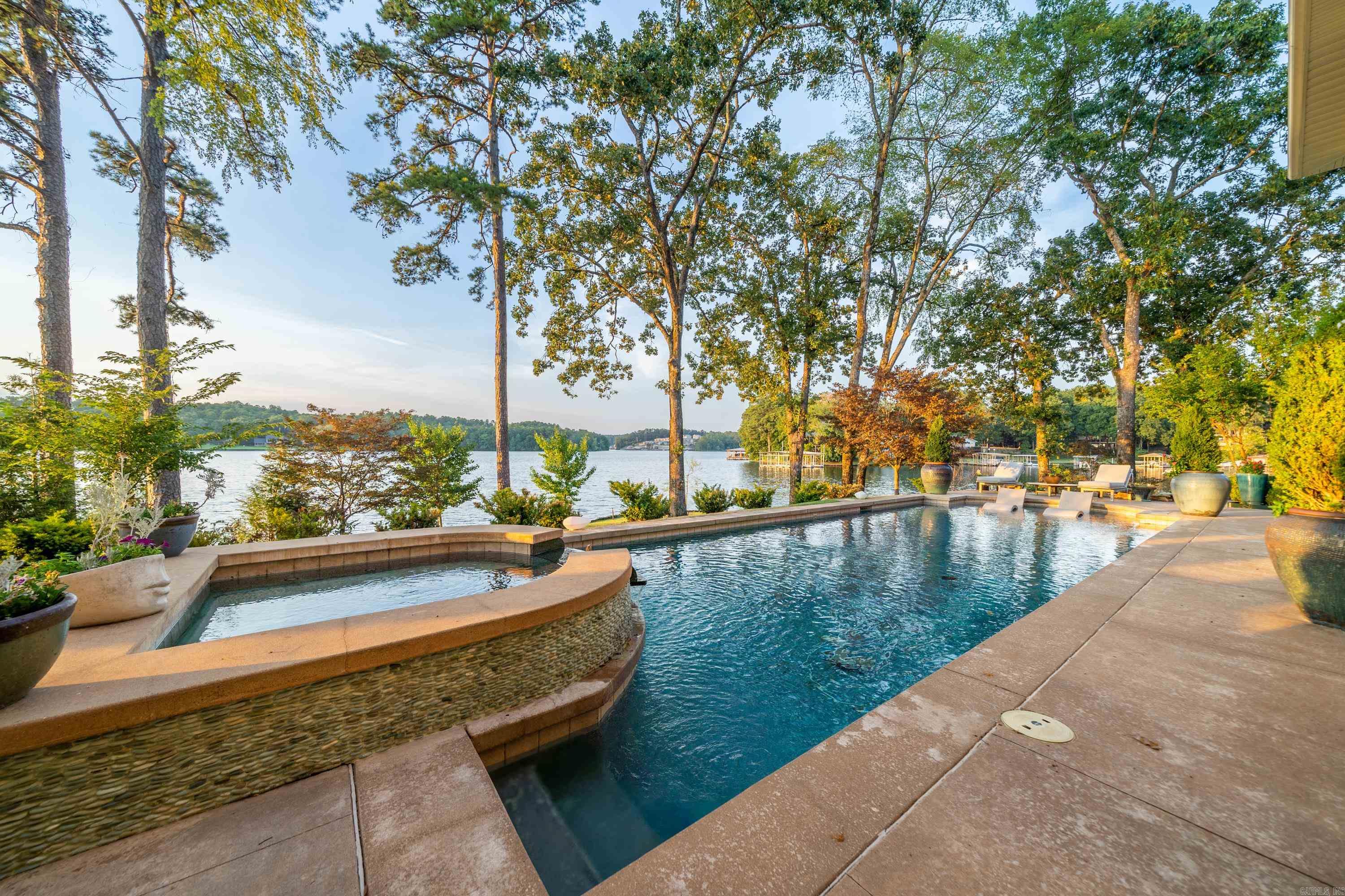 720 Bayshore Hot Springs, AR 71901