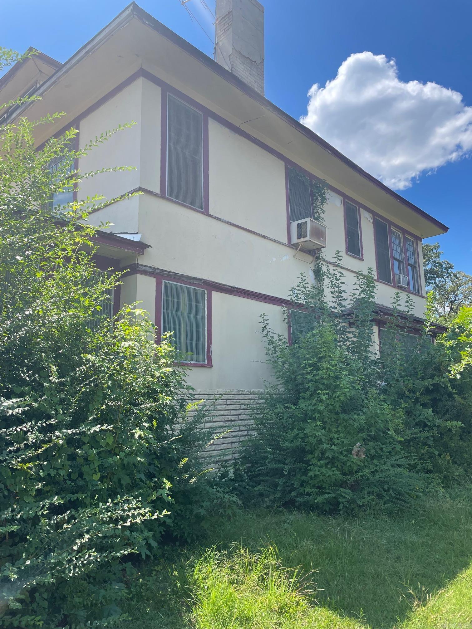 1700 S Laurel St  Pine Bluff, AR