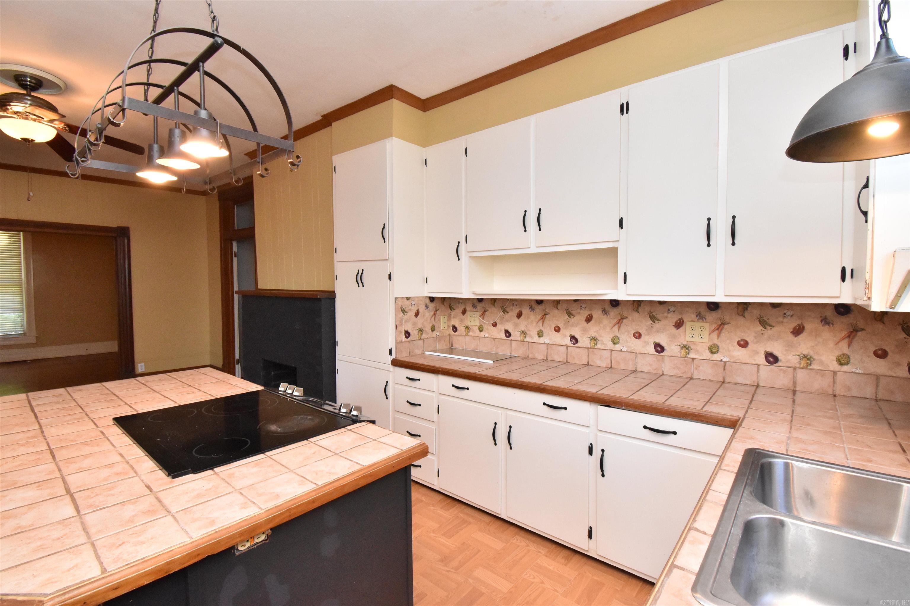 1102  Walker  Helena, AR
