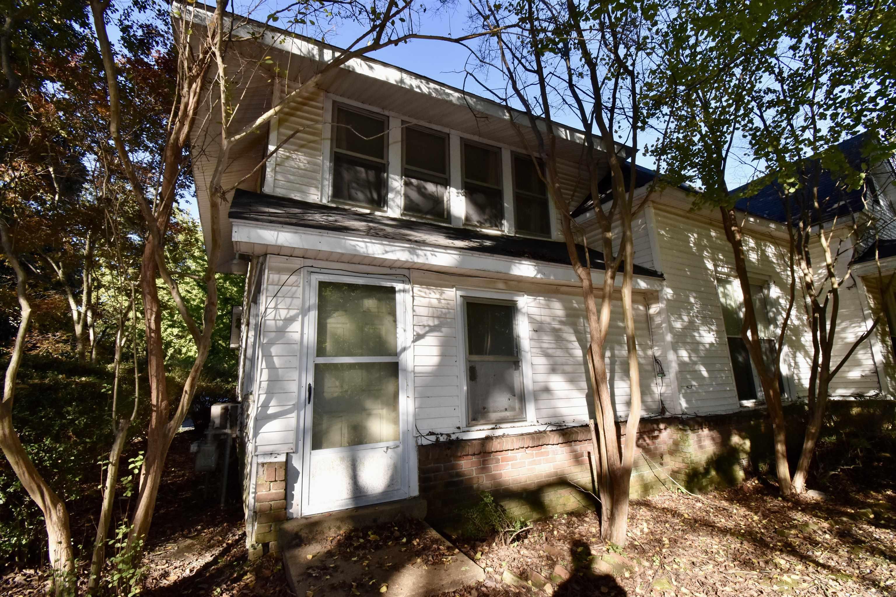 1102  Walker  Helena, AR