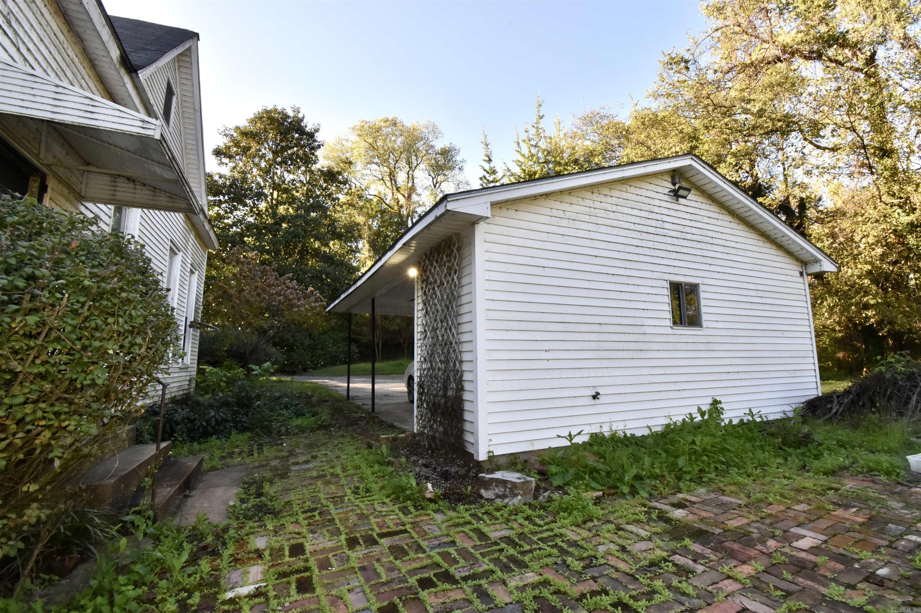 1102  Walker  Helena, AR