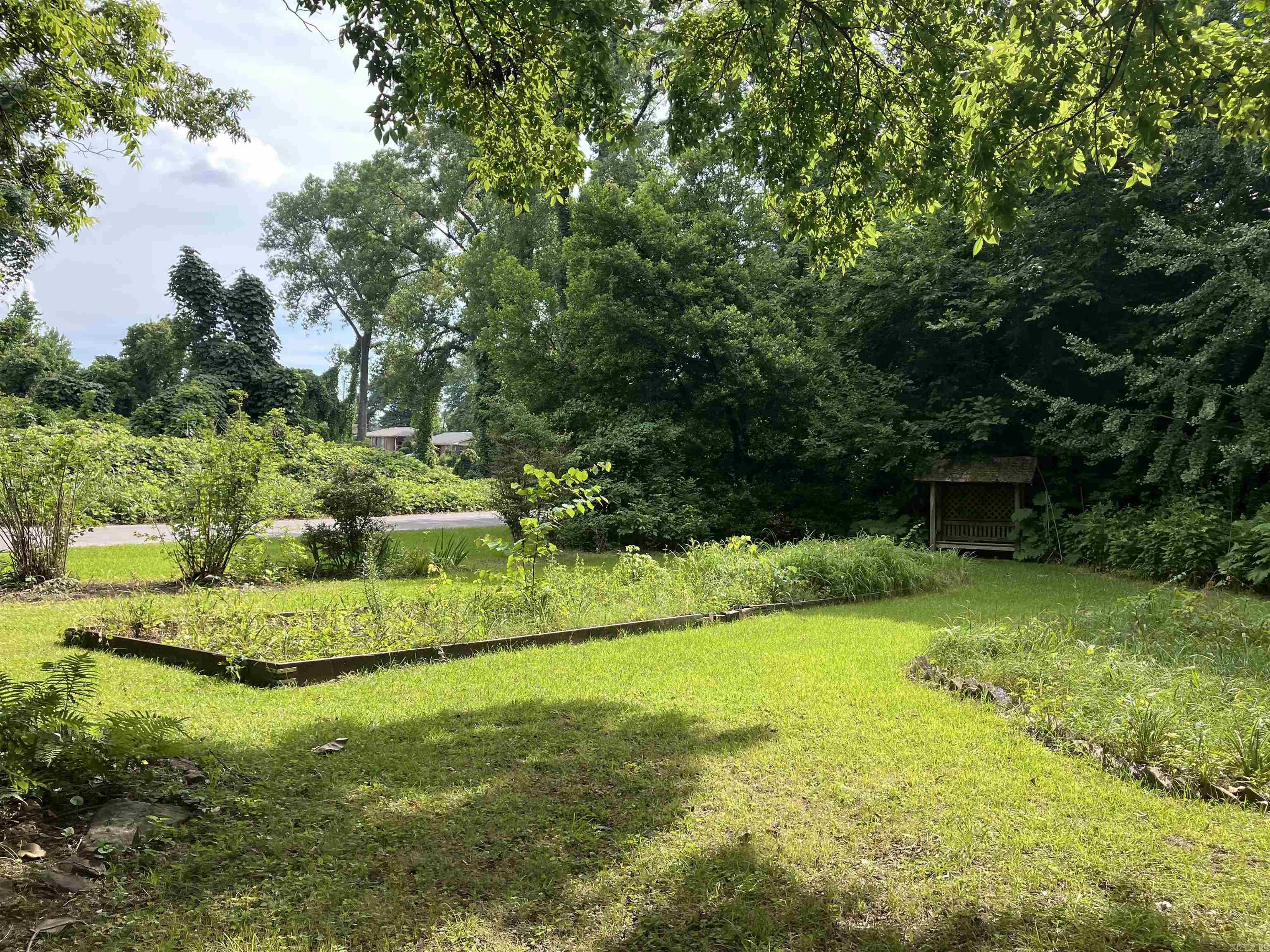 1102  Walker  Helena, AR