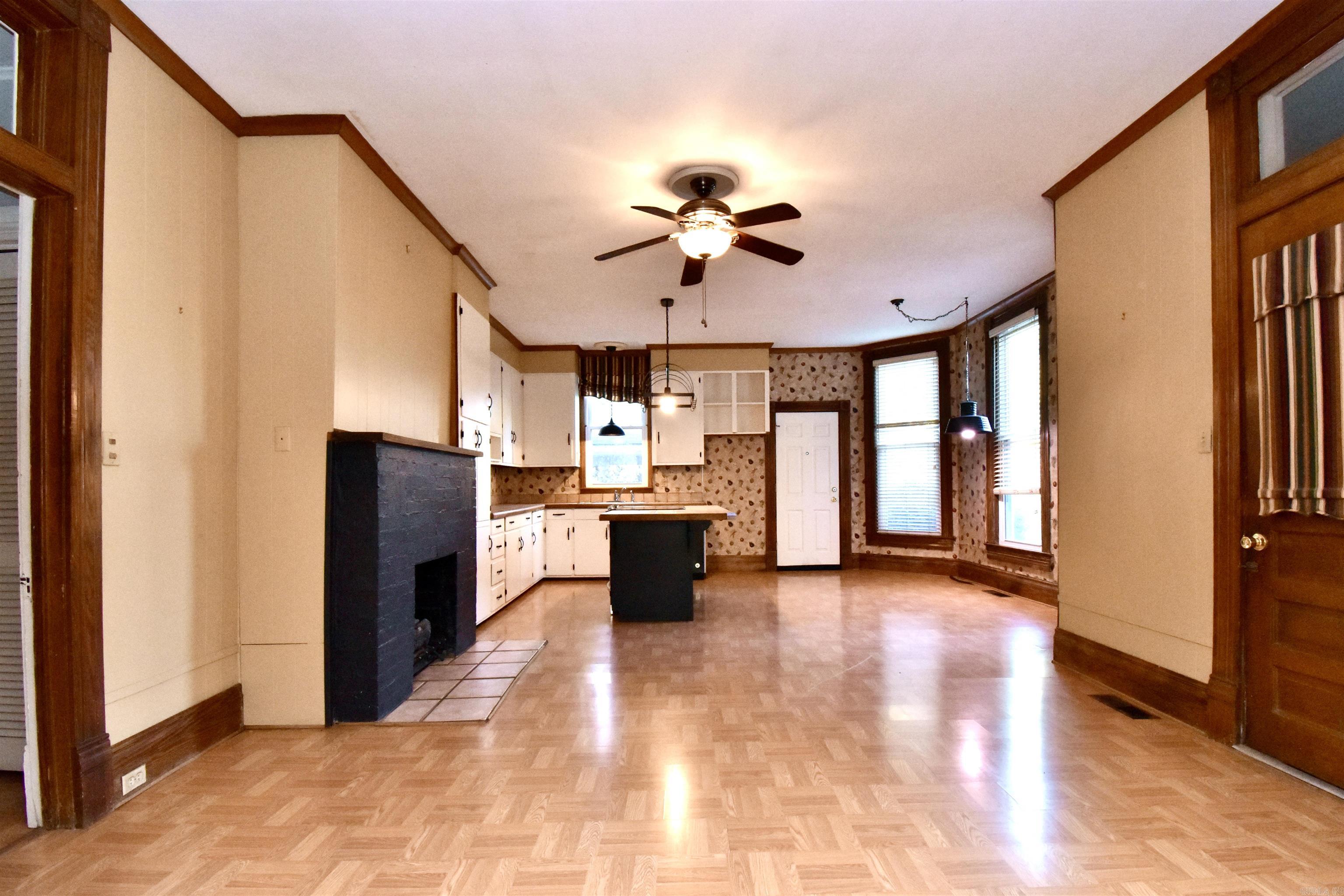 1102  Walker  Helena, AR