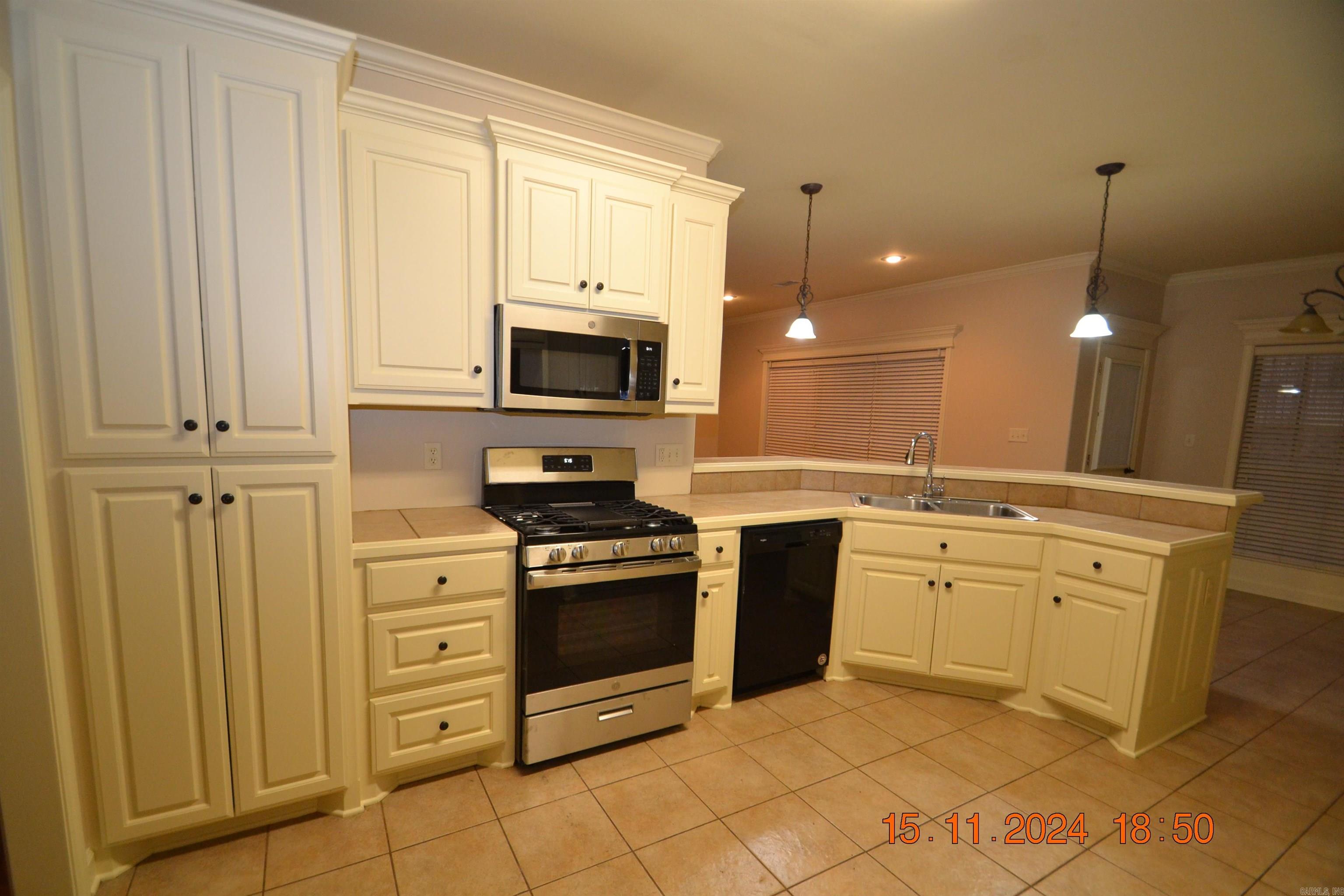 1812 Abbey Lane Benton, AR 72015