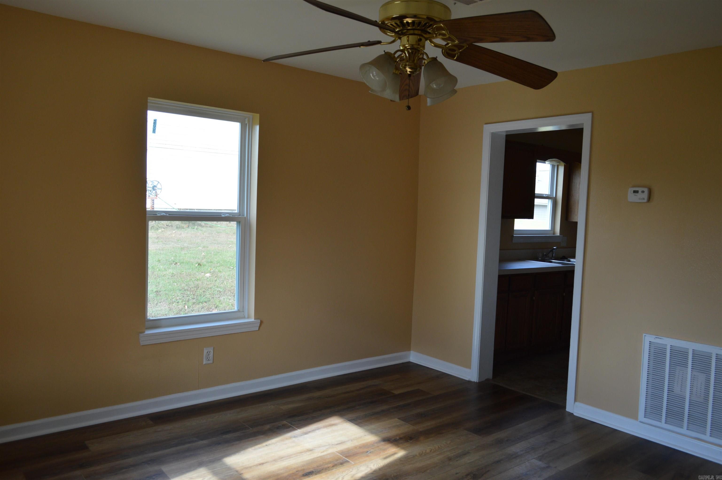 106 W Clinton  Heber Springs, AR