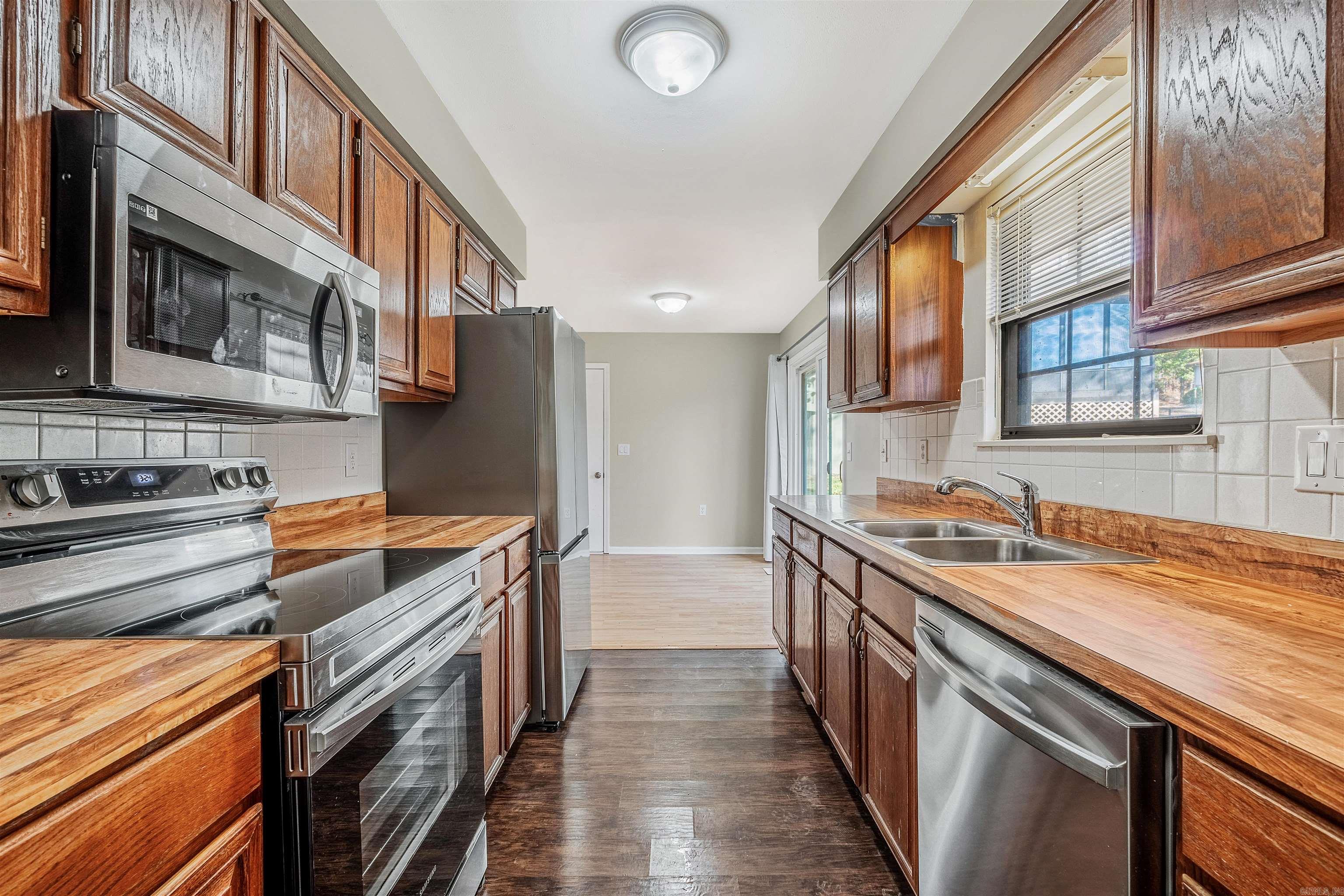 426  Woodlawn  Fairfield Bay, AR