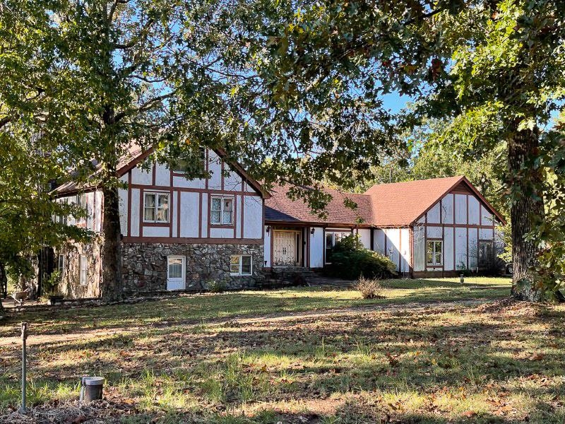 201 E Marshall  Cherokee Village, AR