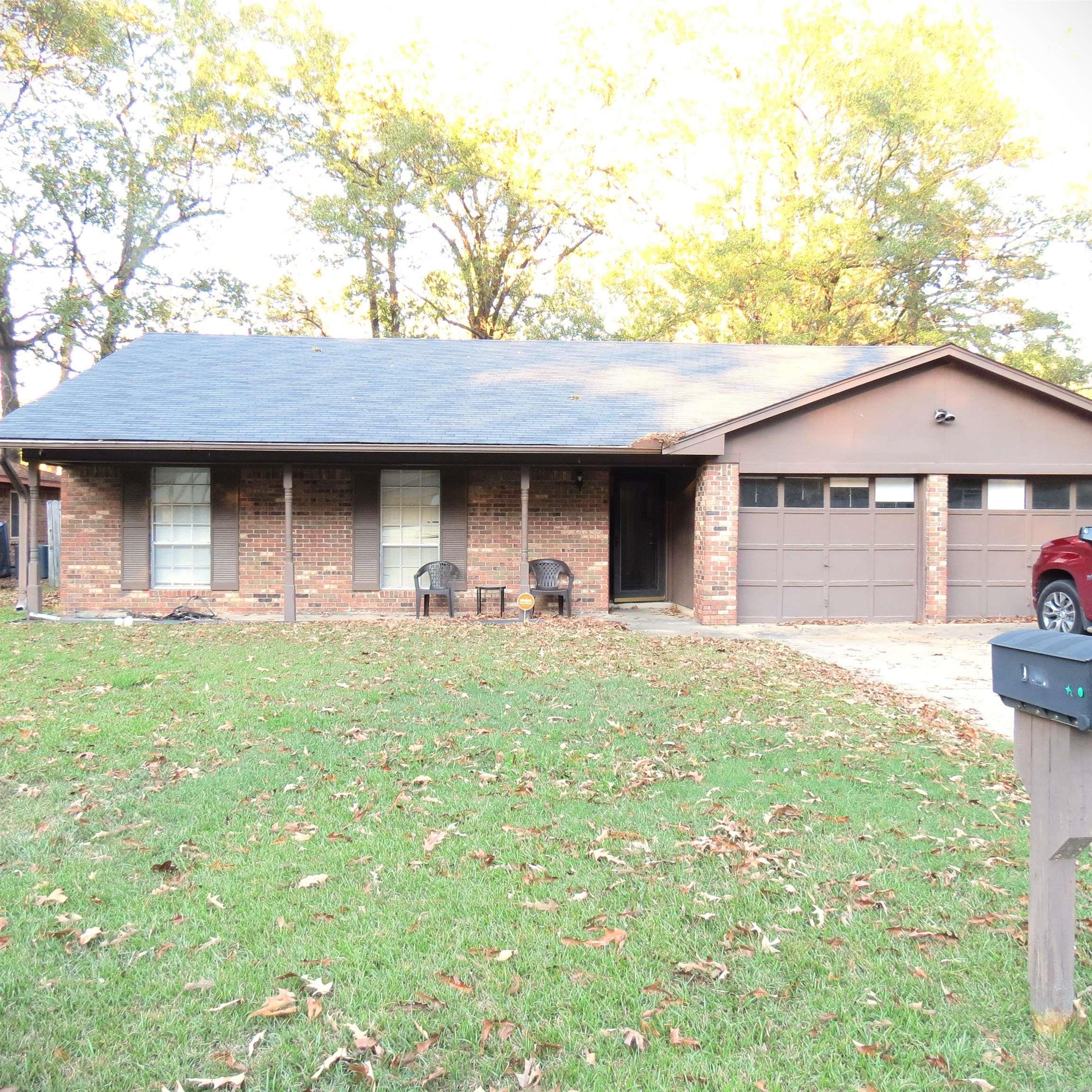 1407  Blackhawk Ridge  Pine Bluff, AR