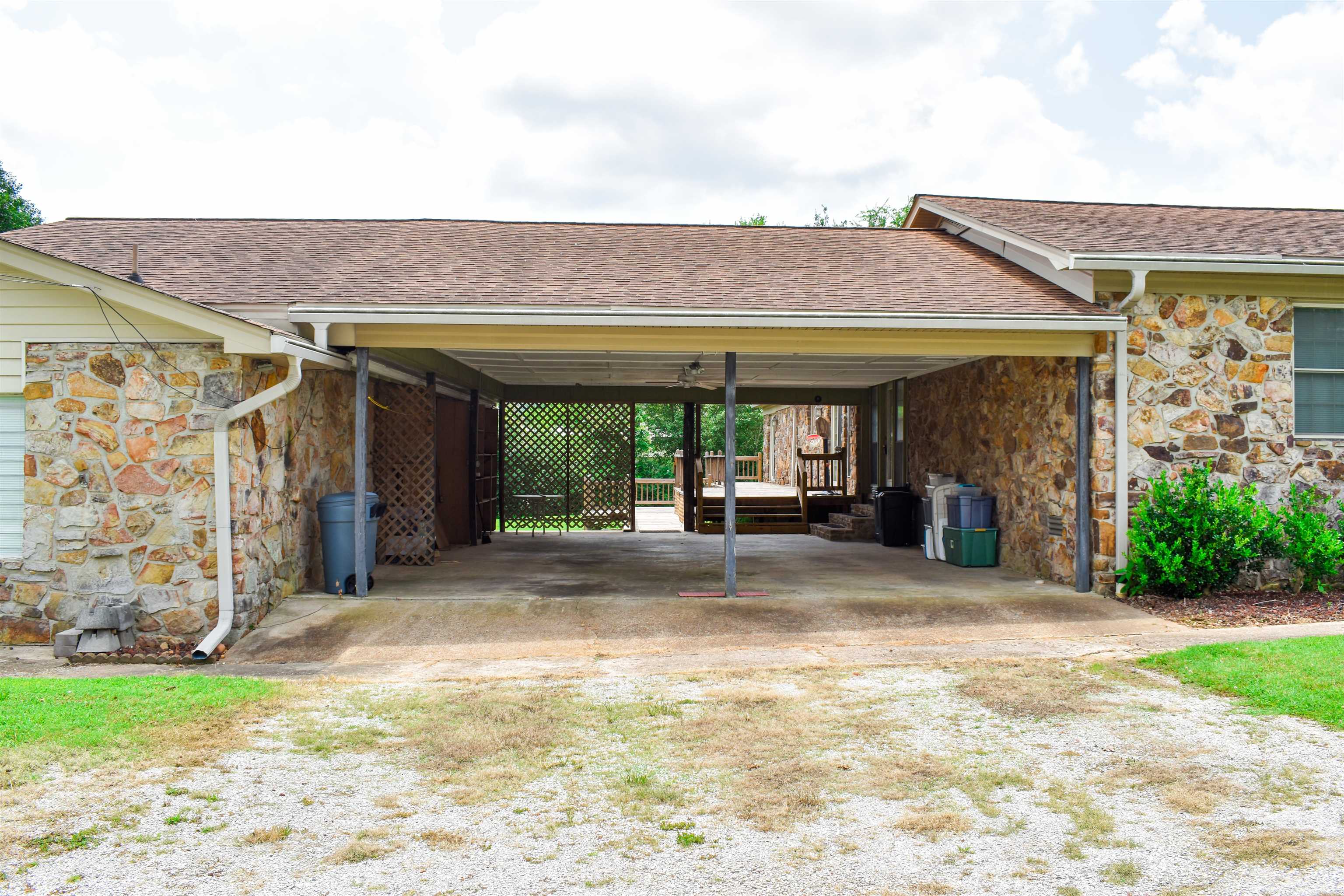 1112  Maple  Mountain View, AR