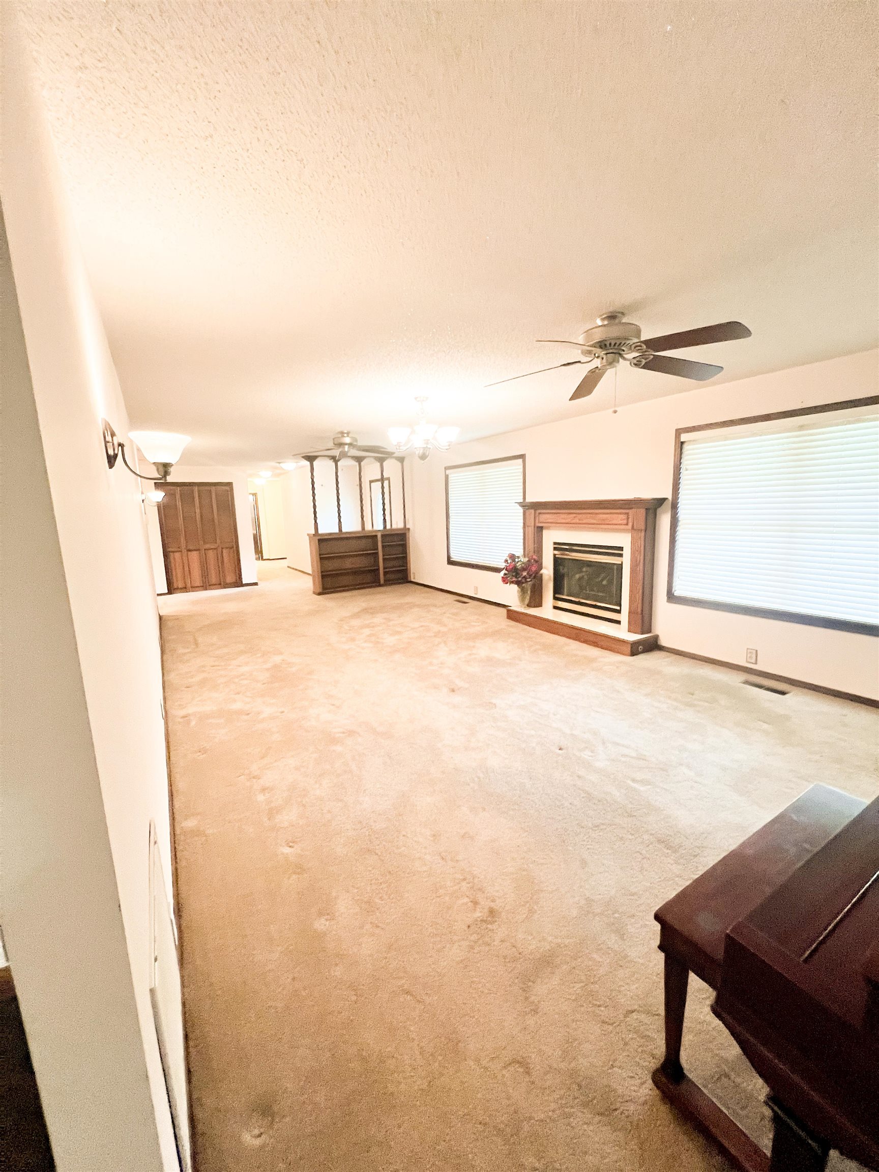 1112  Maple  Mountain View, AR