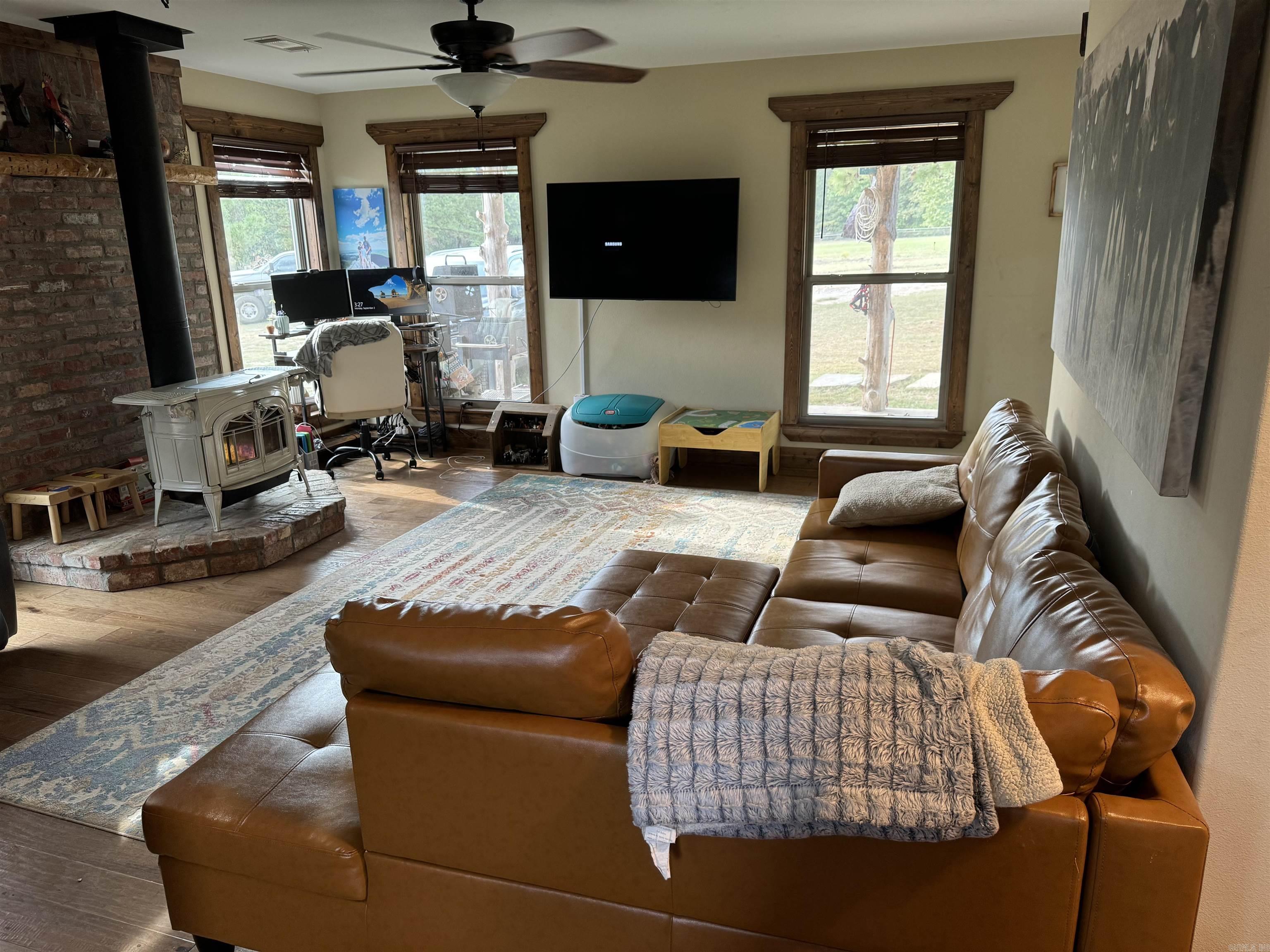 24923  Colonel Glenn  Little Rock, AR