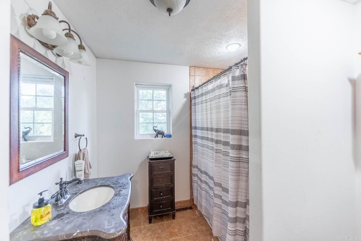 17136 North 9 Highway Mammoth Spring, AR 72554