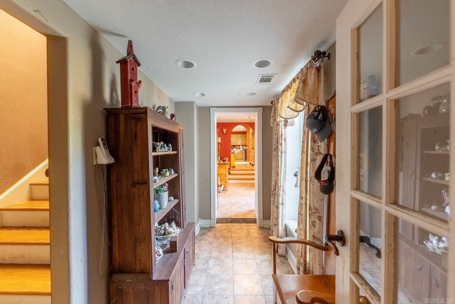 17136 North 9 Highway Mammoth Spring, AR 72554