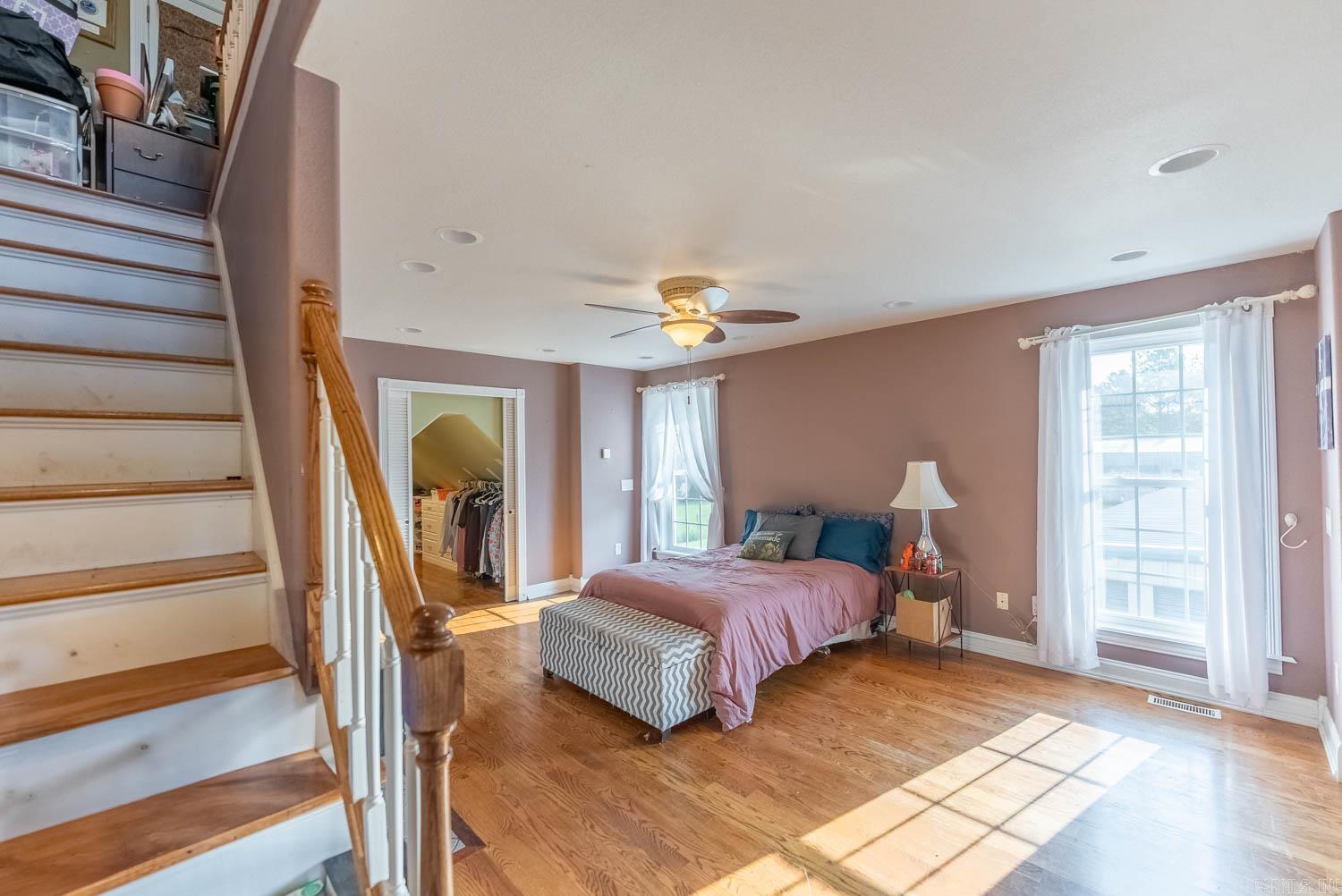 17136 North 9 Highway Mammoth Spring, AR 72554