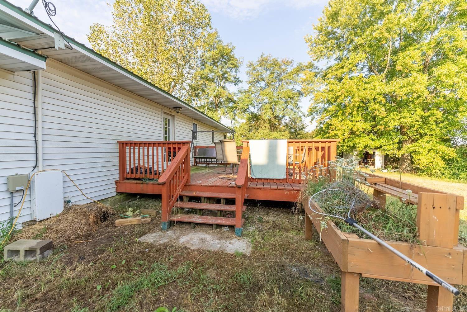 17136 North 9 Highway Mammoth Spring, AR 72554