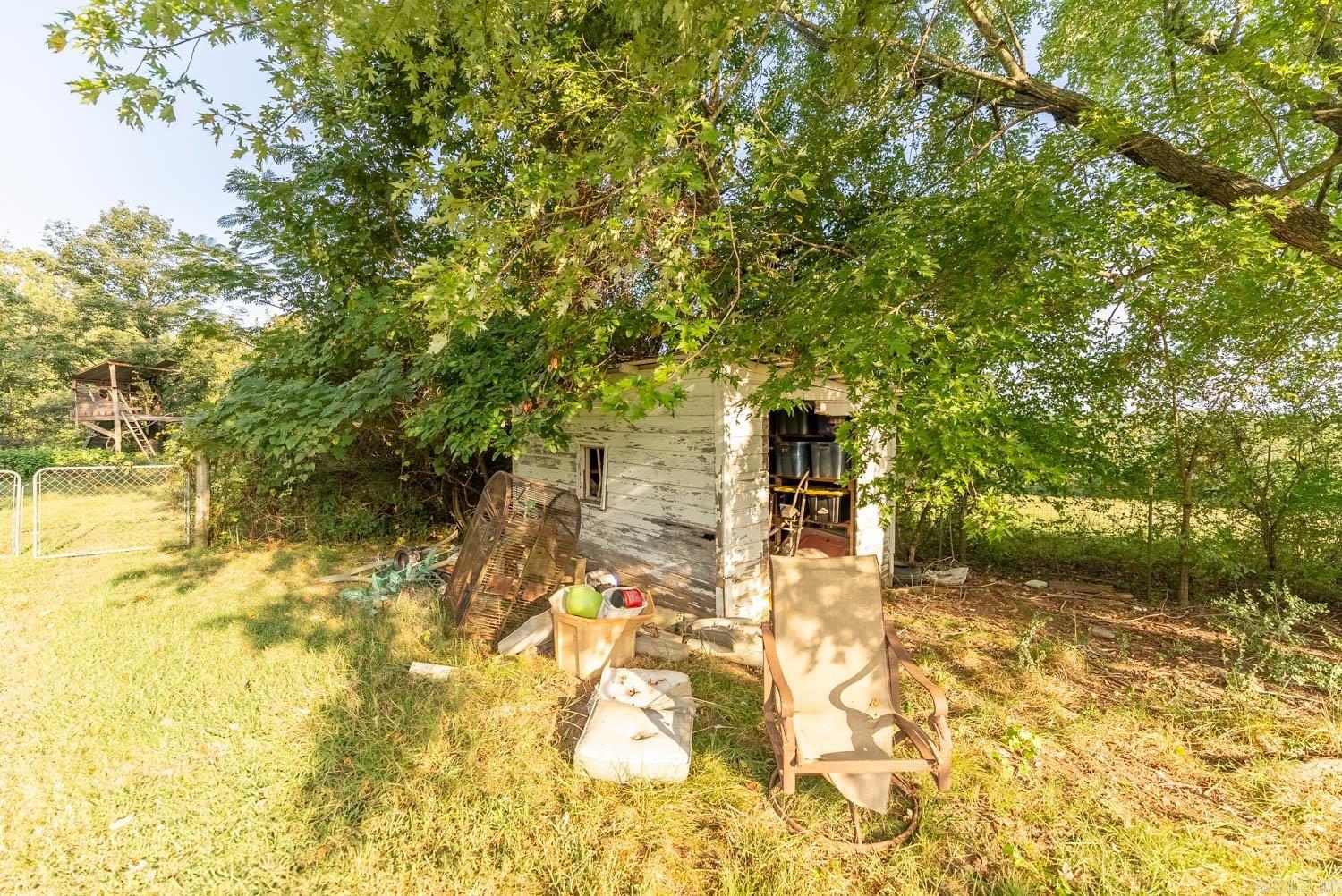 17136 North 9 Highway Mammoth Spring, AR 72554