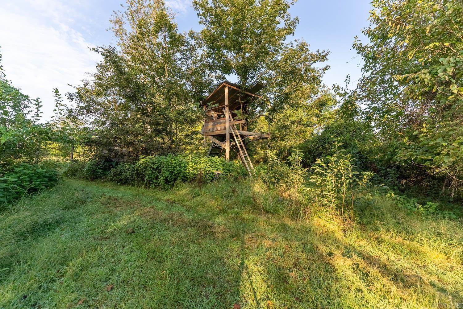 17136 North 9 Highway Mammoth Spring, AR 72554