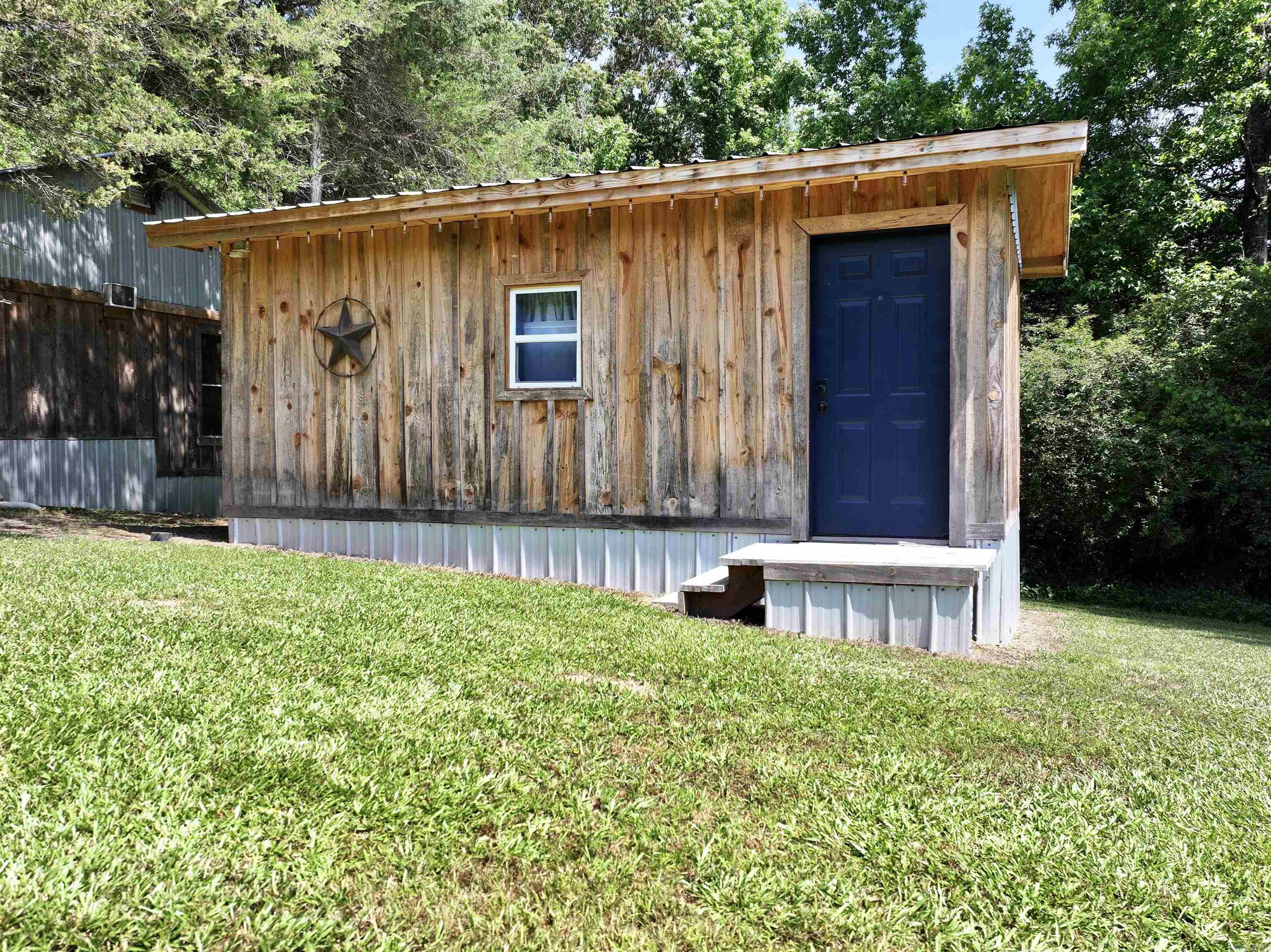 21  CHRIS ROAD  Amity, AR