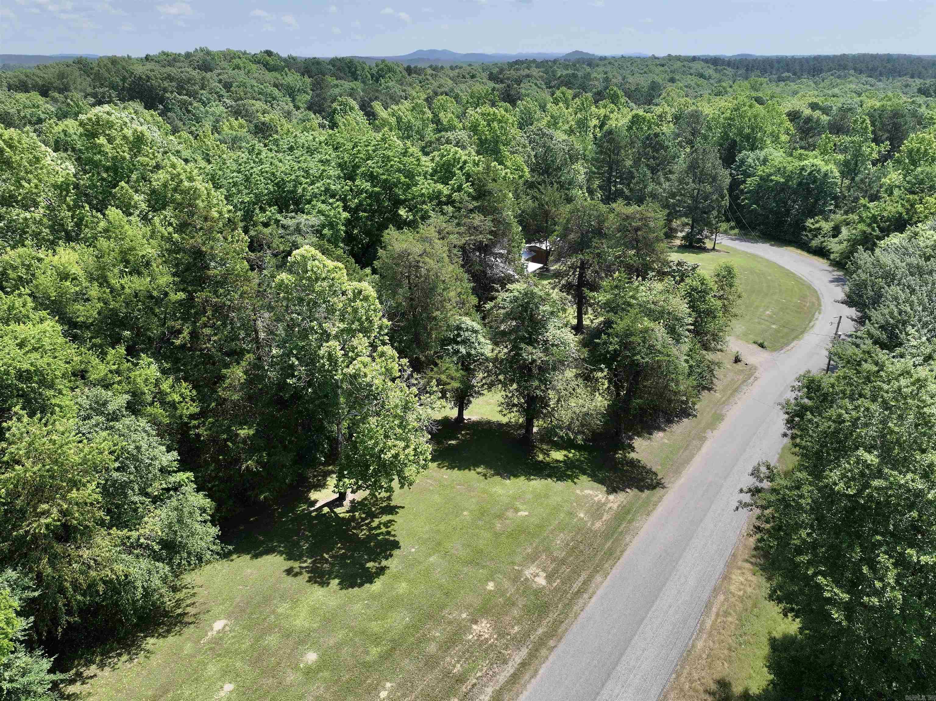 21  CHRIS ROAD  Amity, AR
