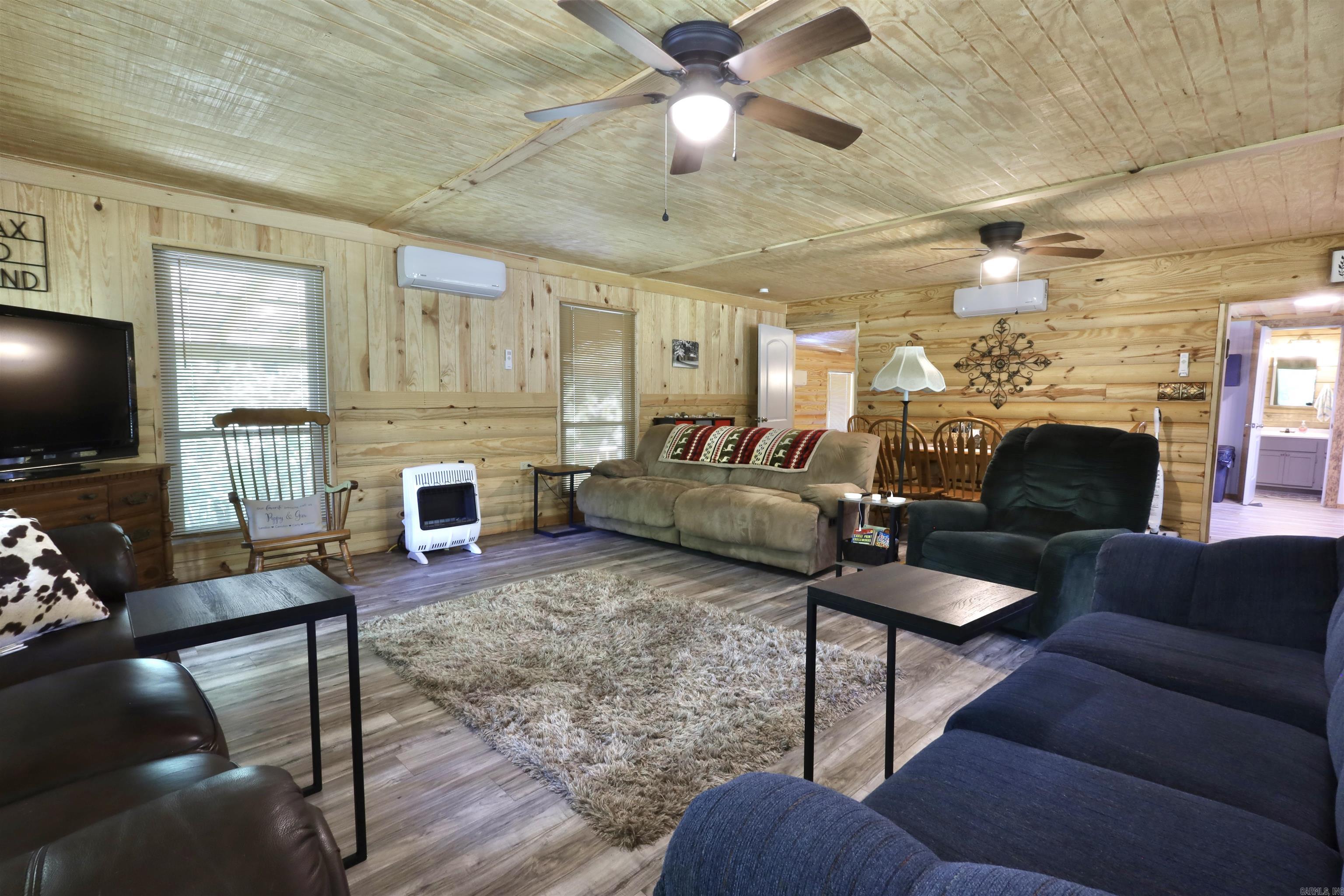 21  CHRIS ROAD  Amity, AR