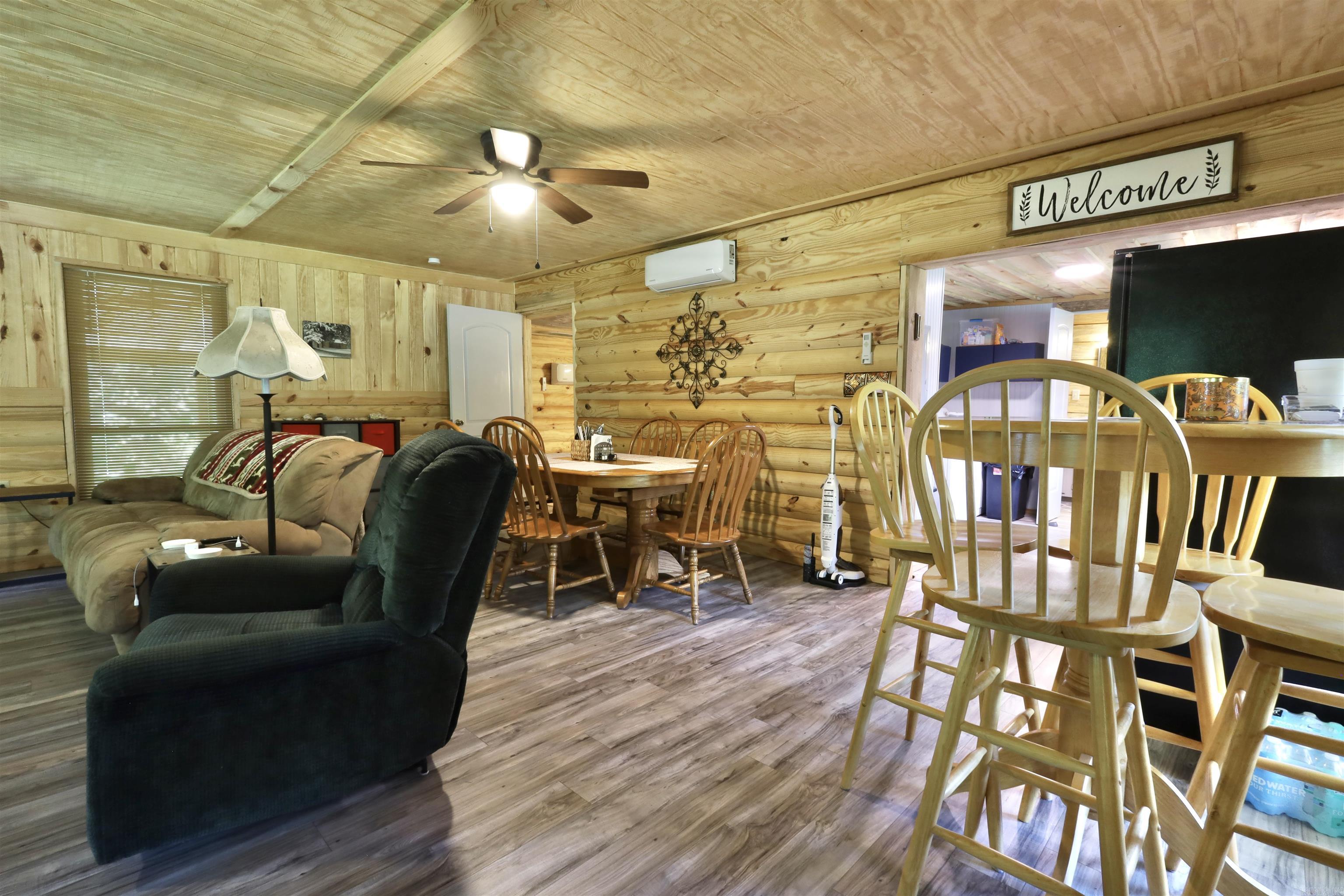 21  CHRIS ROAD  Amity, AR
