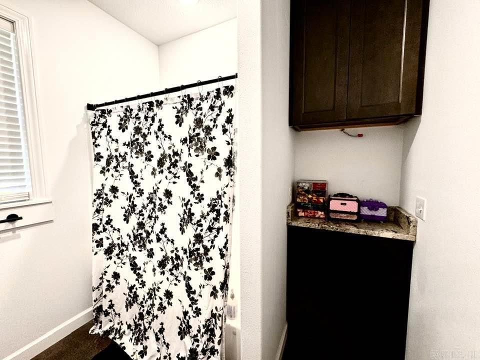 525  Harding Blvd  Mountain View, AR