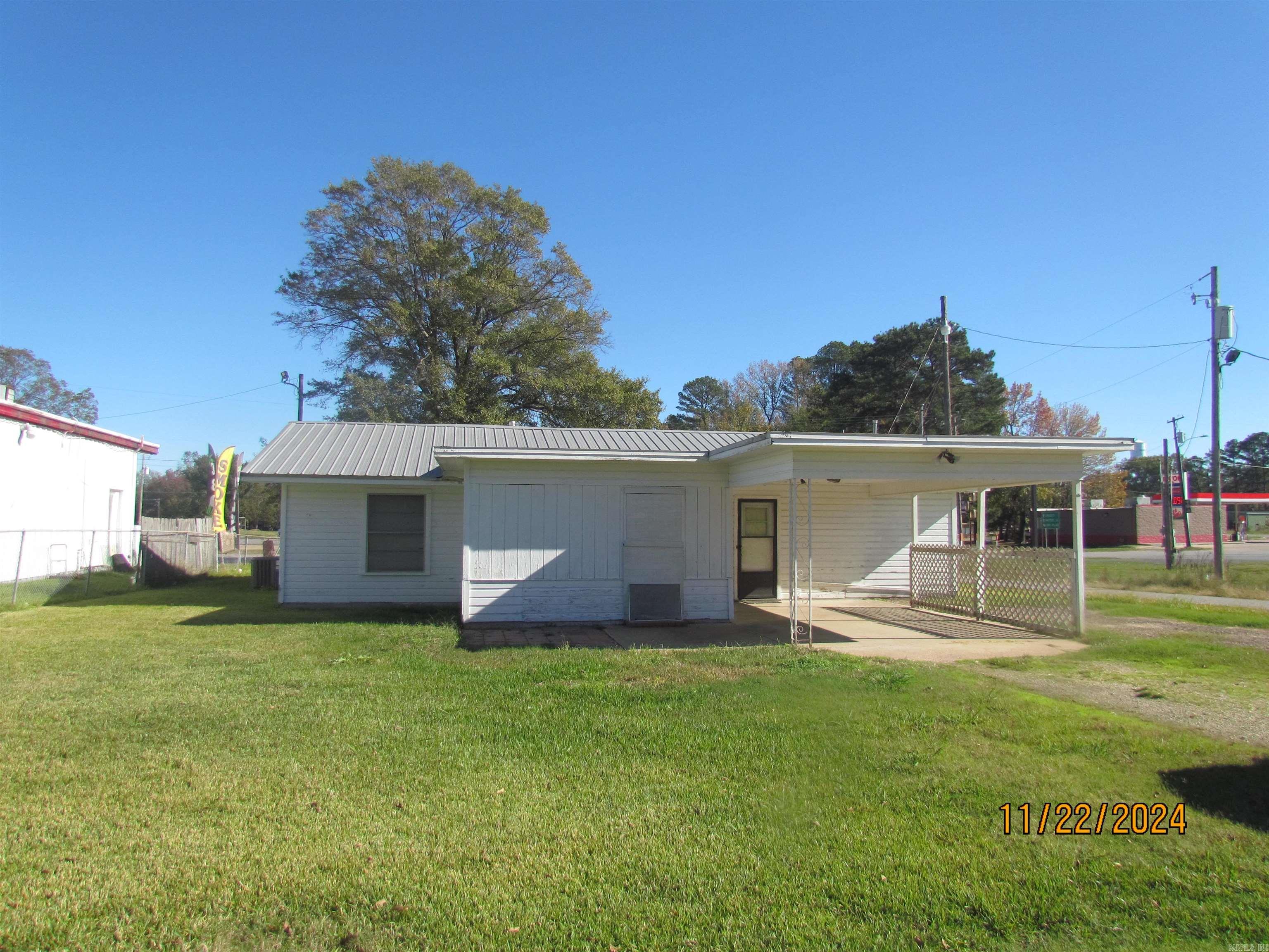 701 N Main  Hamburg, AR