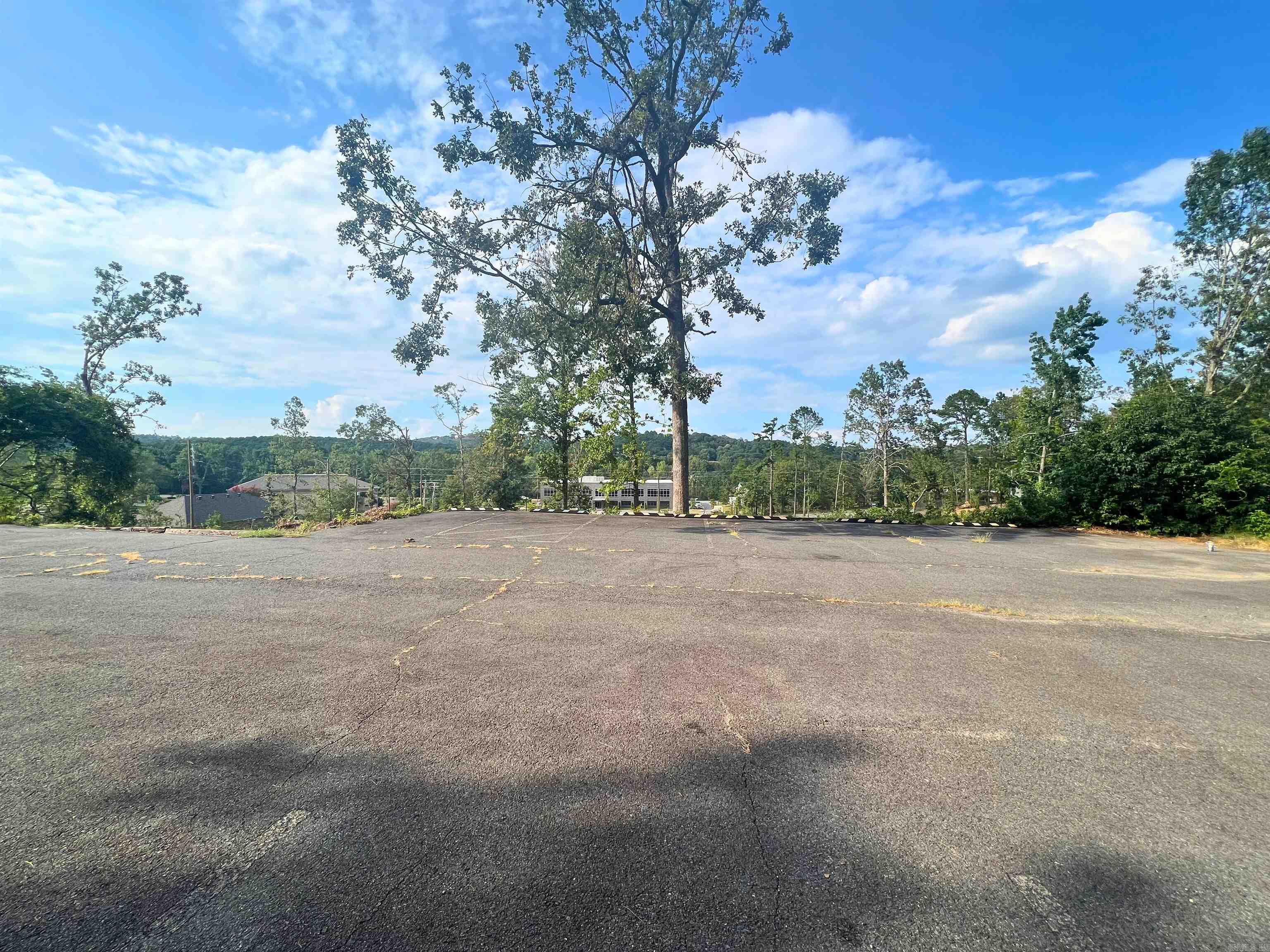 13525 W Markham  Little Rock, AR