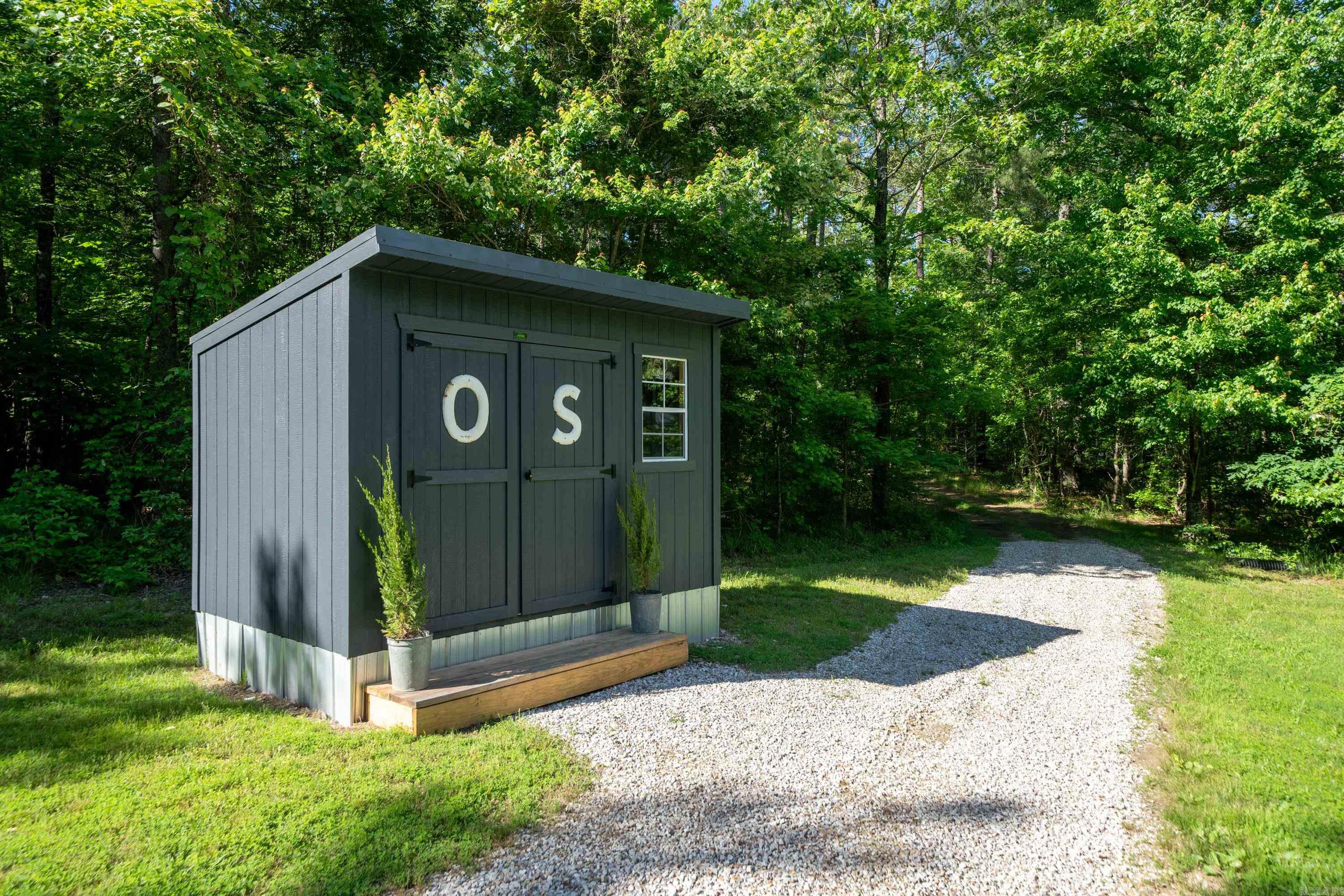 9048  Albert Pike  Royal, AR