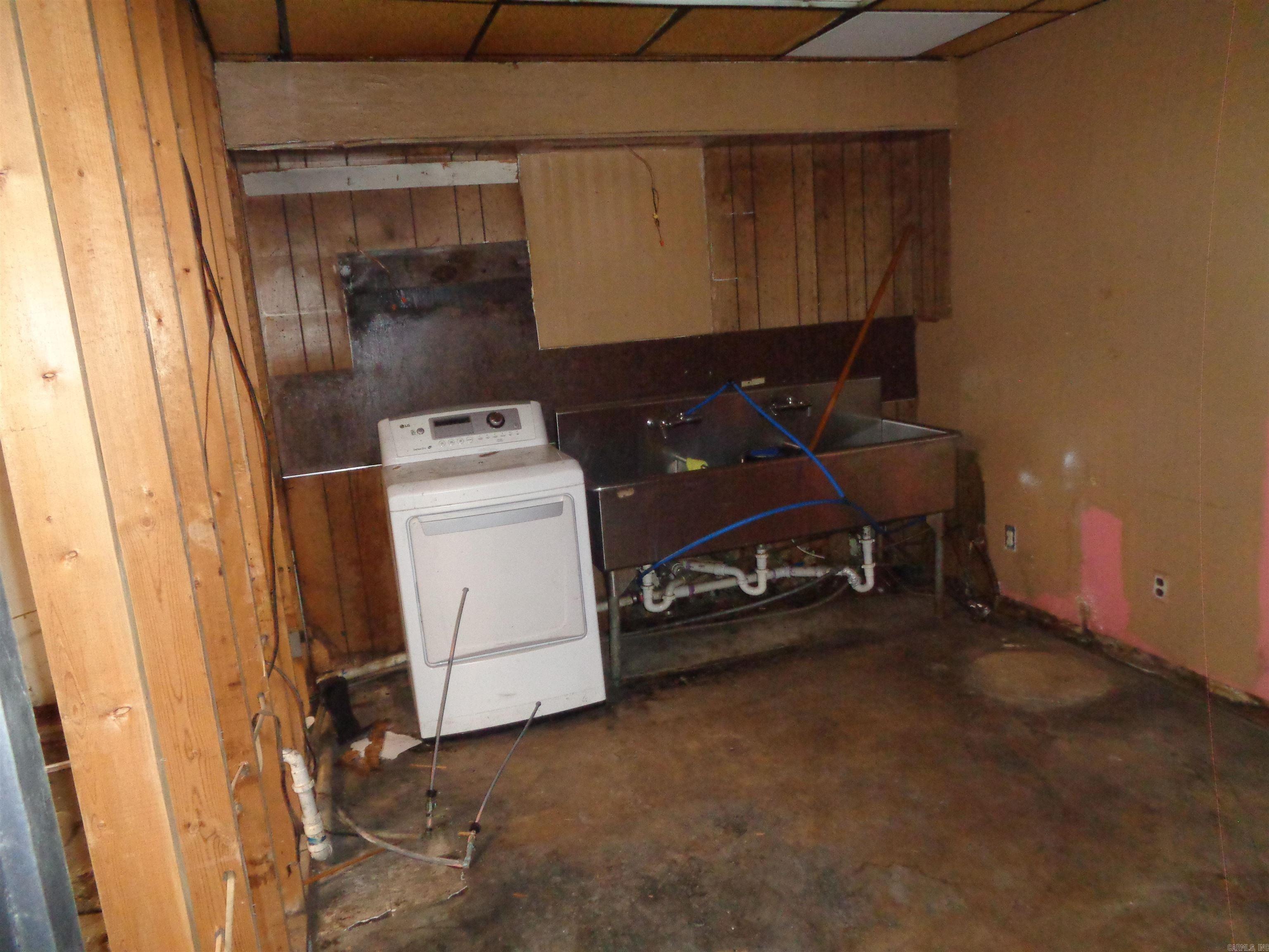 8819 Arch Street  Little Rock, AR