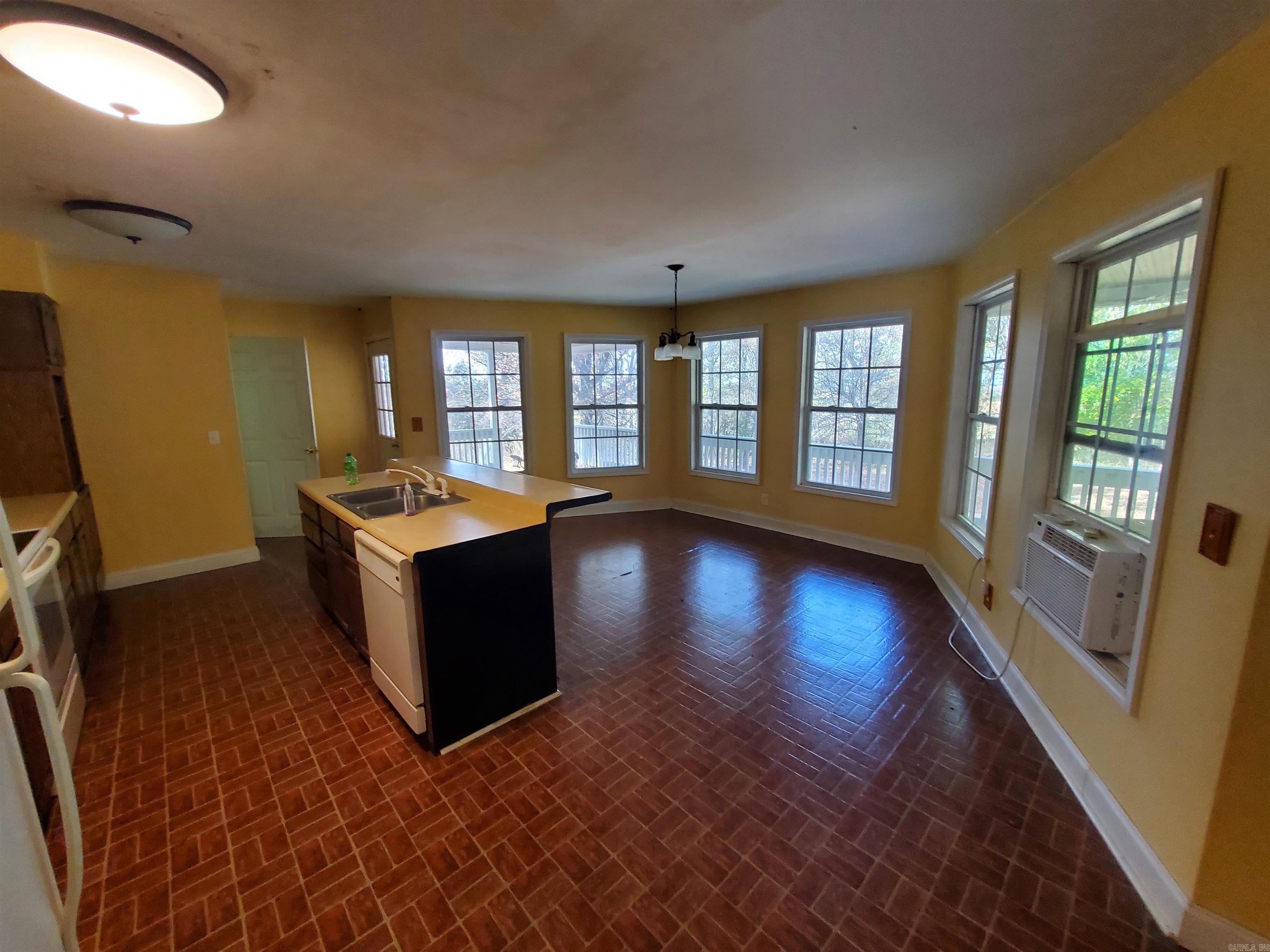 771  CR 341  Piggott, AR