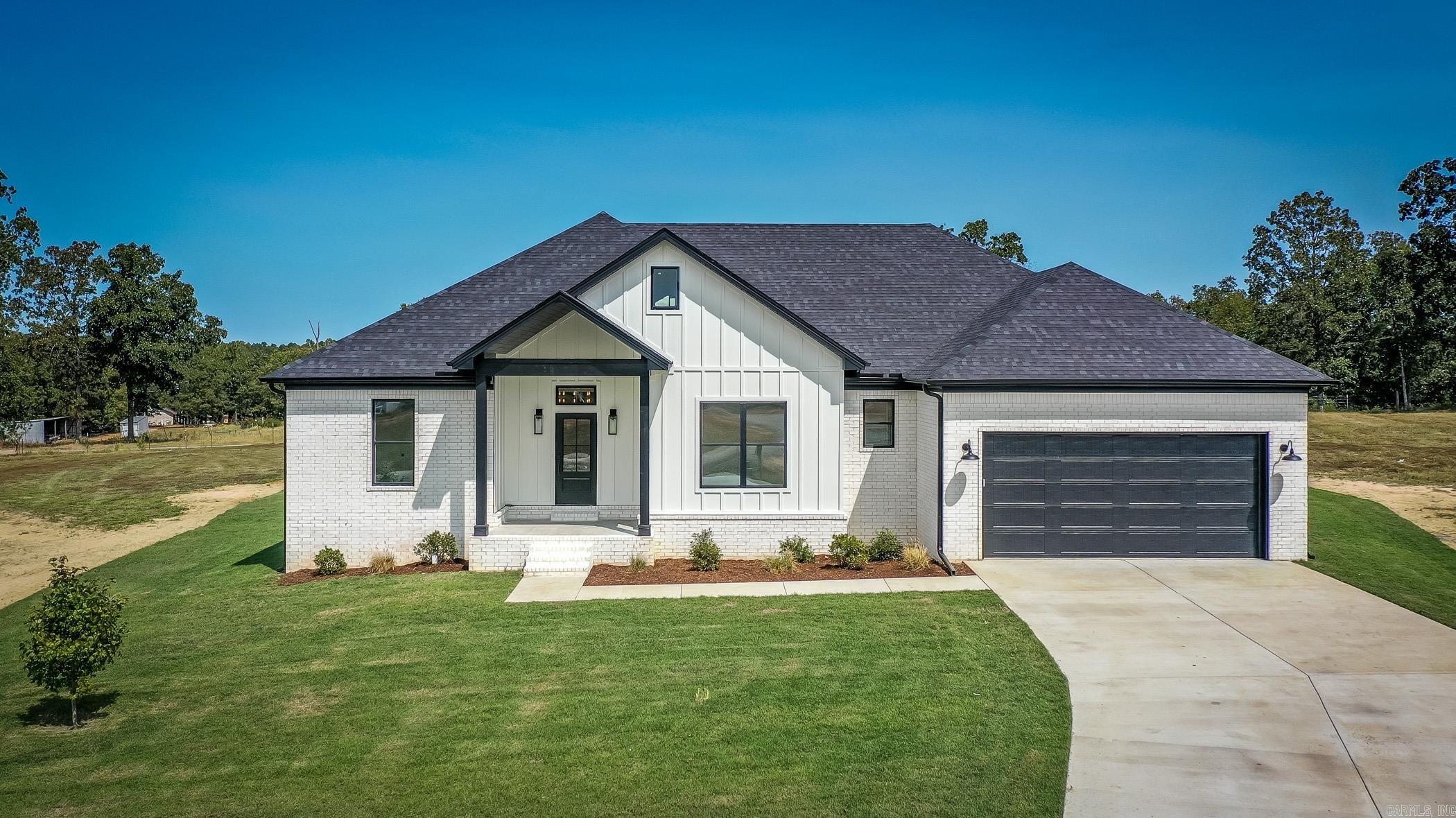 57  Republican Loop  Greenbrier, AR