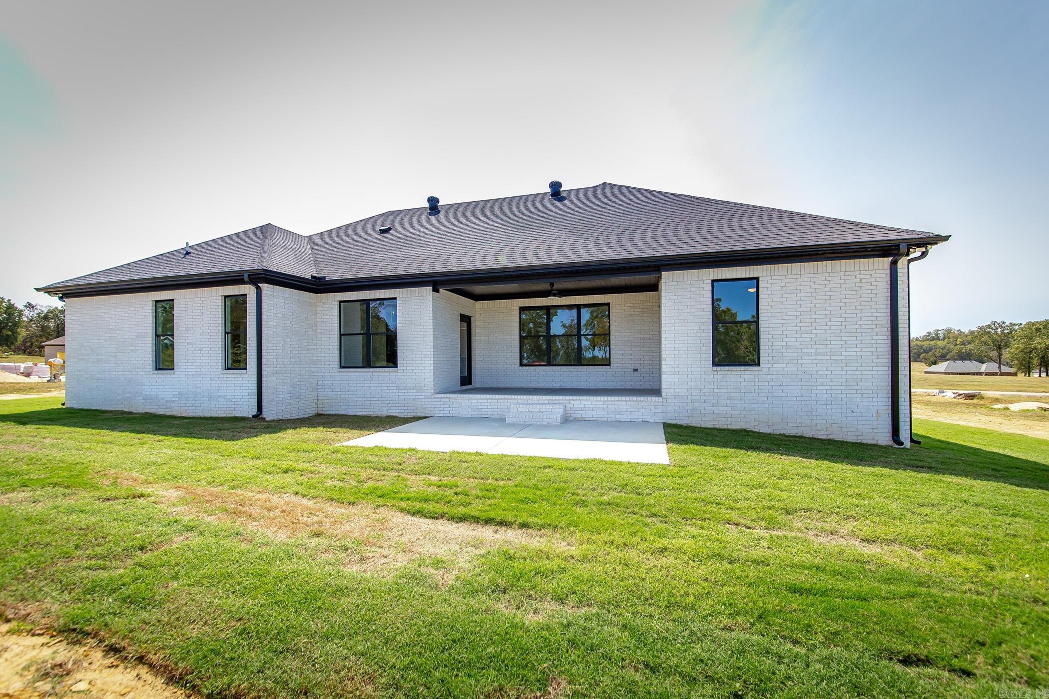 57  Republican Loop  Greenbrier, AR
