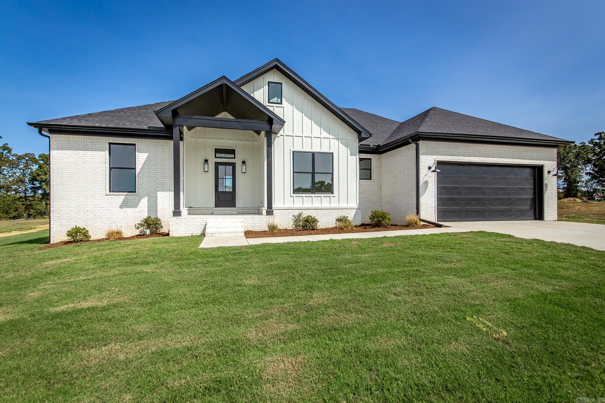 57  Republican Loop  Greenbrier, AR