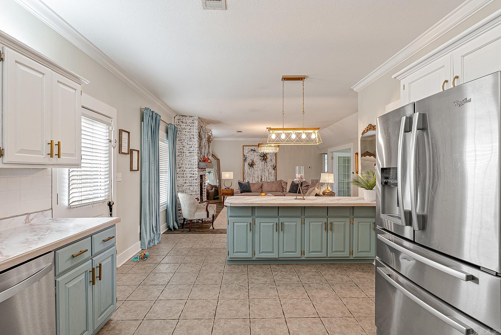 102  Reinhart  Manila, AR