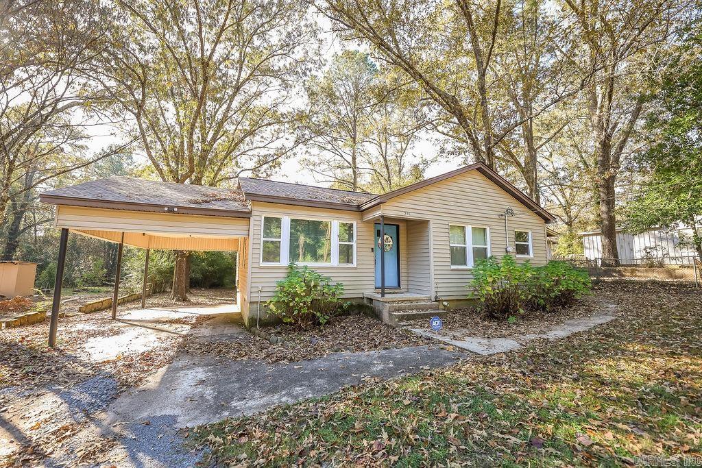 211 Sunset Rd