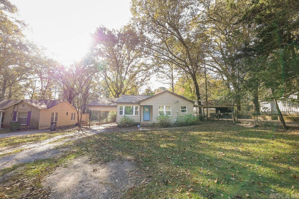 211 Sunset Rd