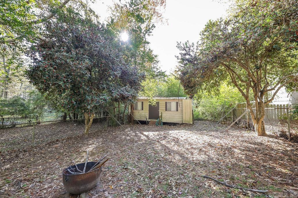 211 Sunset Rd