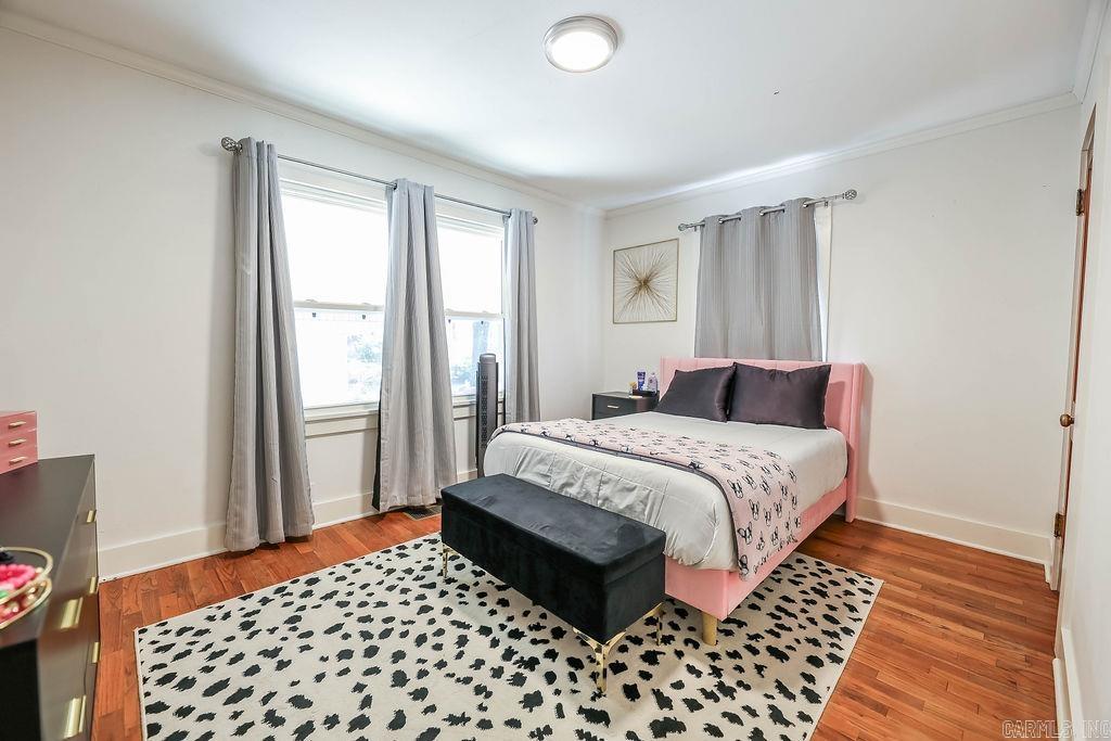 211 Sunset Rd