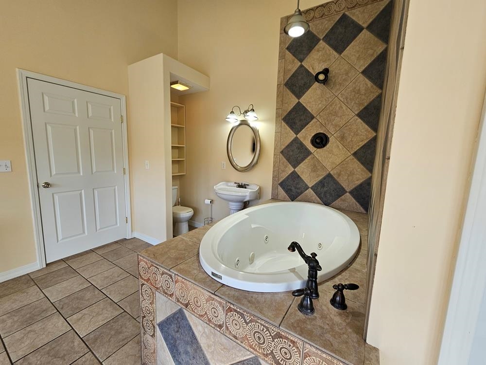 231  Loberg  Hardy, AR