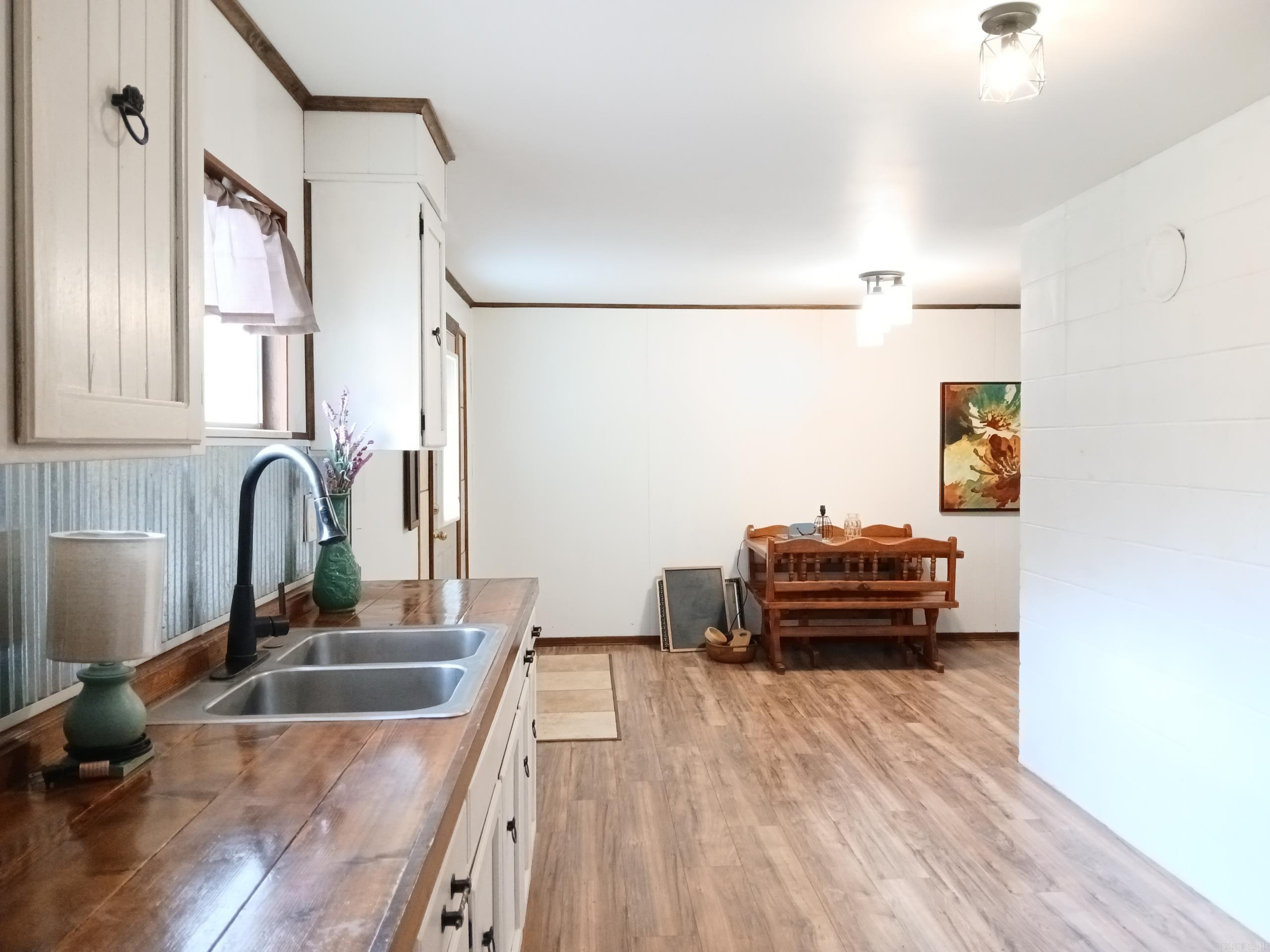 802  Casey  Leslie, AR