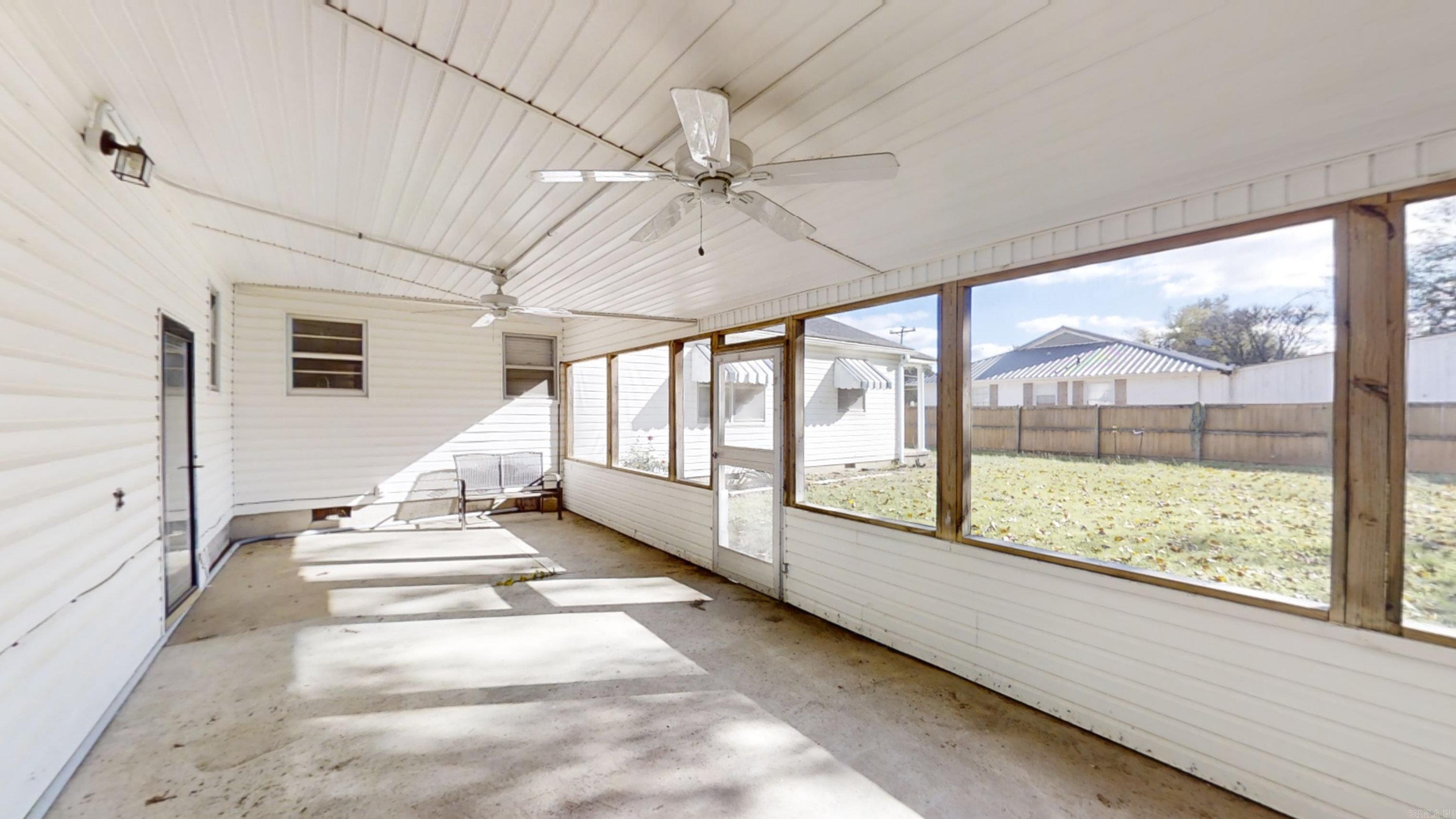 701 S Main  Leachville, AR