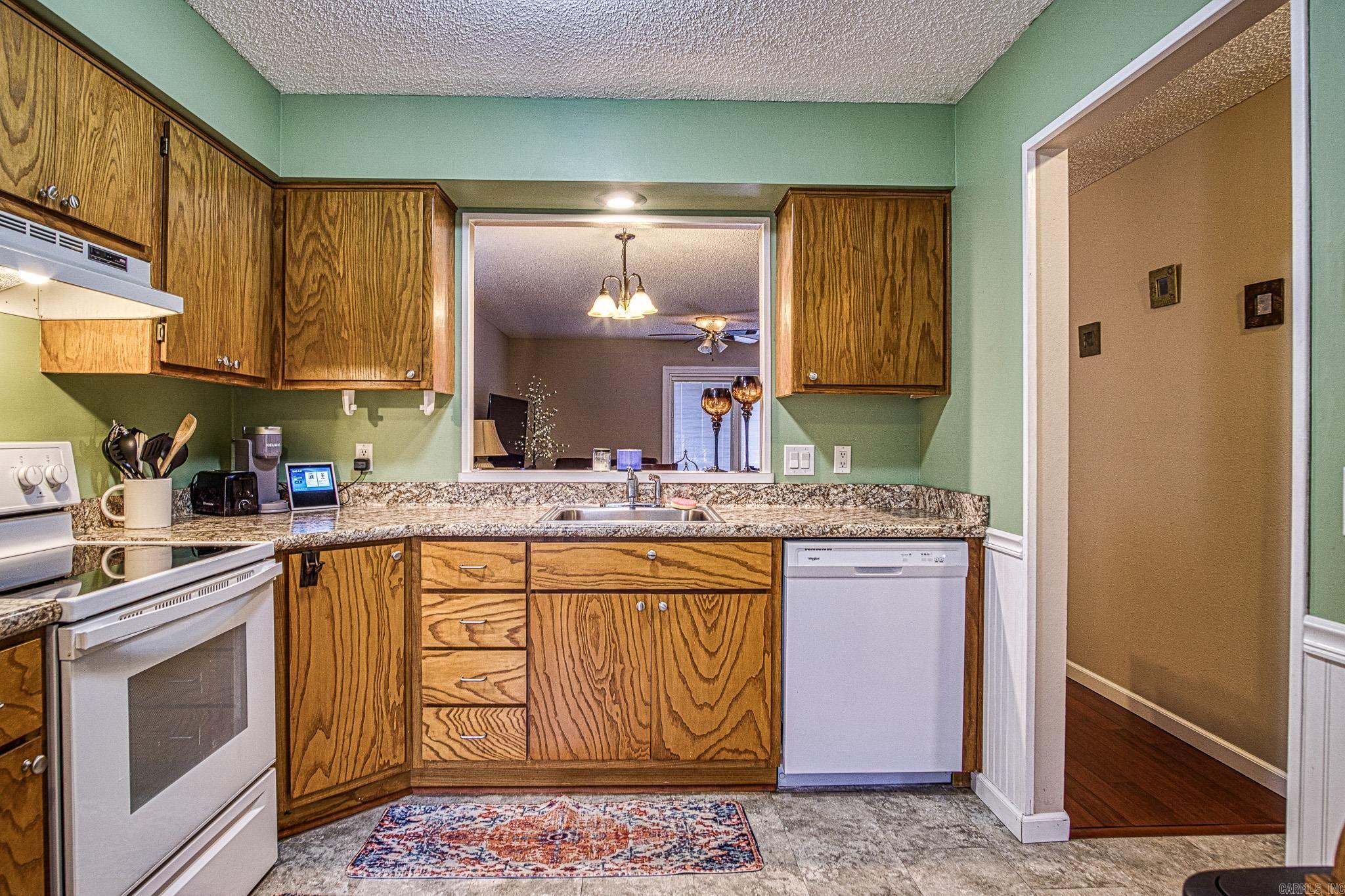 31  Lindsay Lane  Hot Springs Village, AR